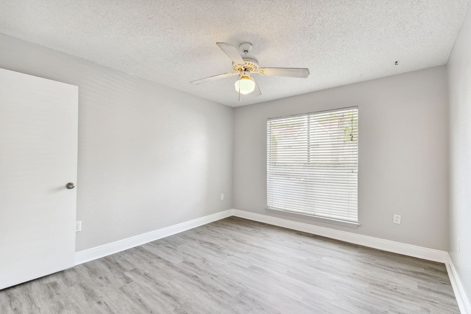 Tampa Condo: 9481 Highland Oak Dr.