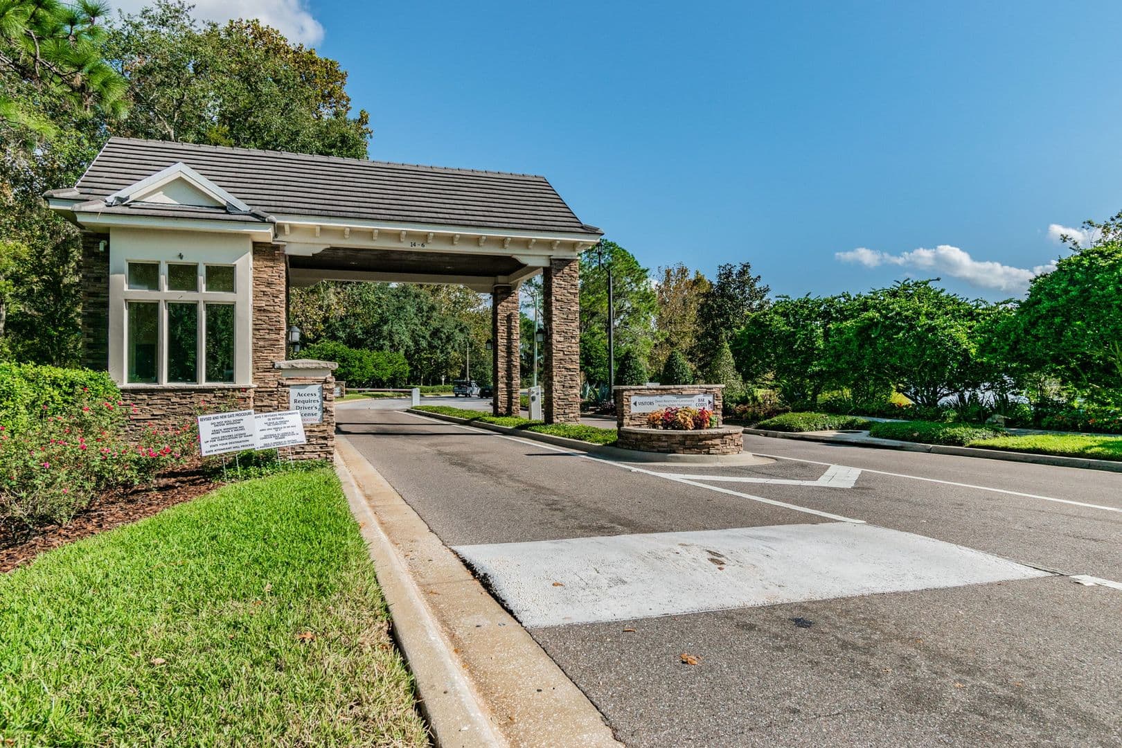 Tampa Condo: 9481 Highland Oak Dr.