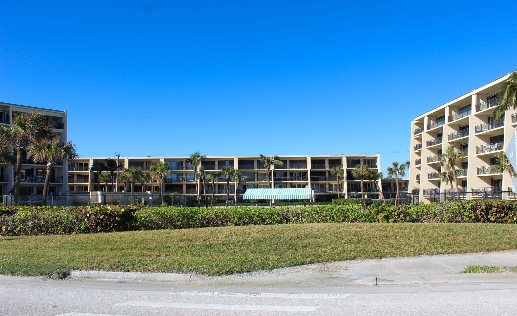 Vero Beach Condo: 3939 Ocean Dr