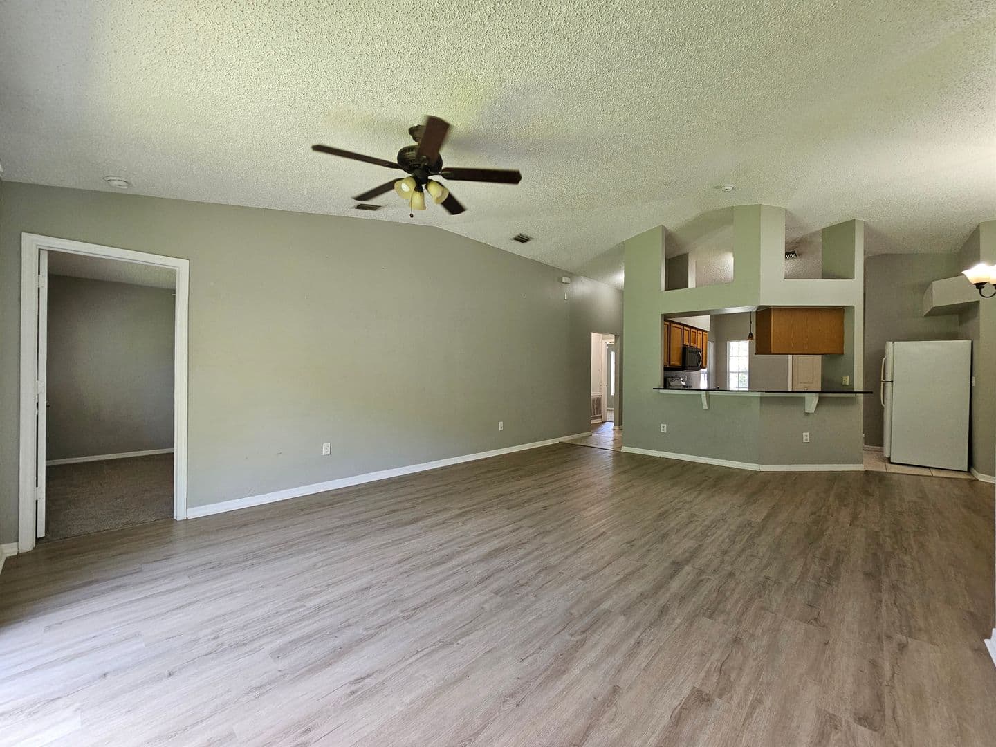 Wesley Chapel House: 30911 Midtown Court