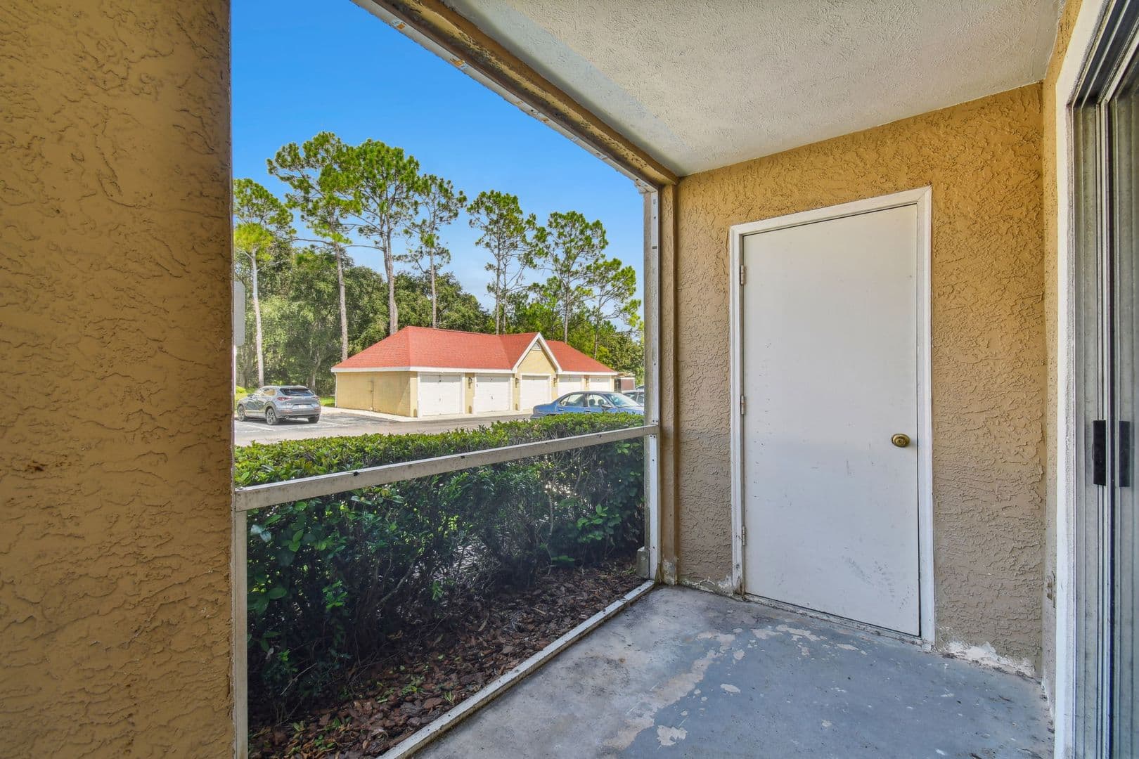 Tampa Condo: 9481 Highland Oak Dr.