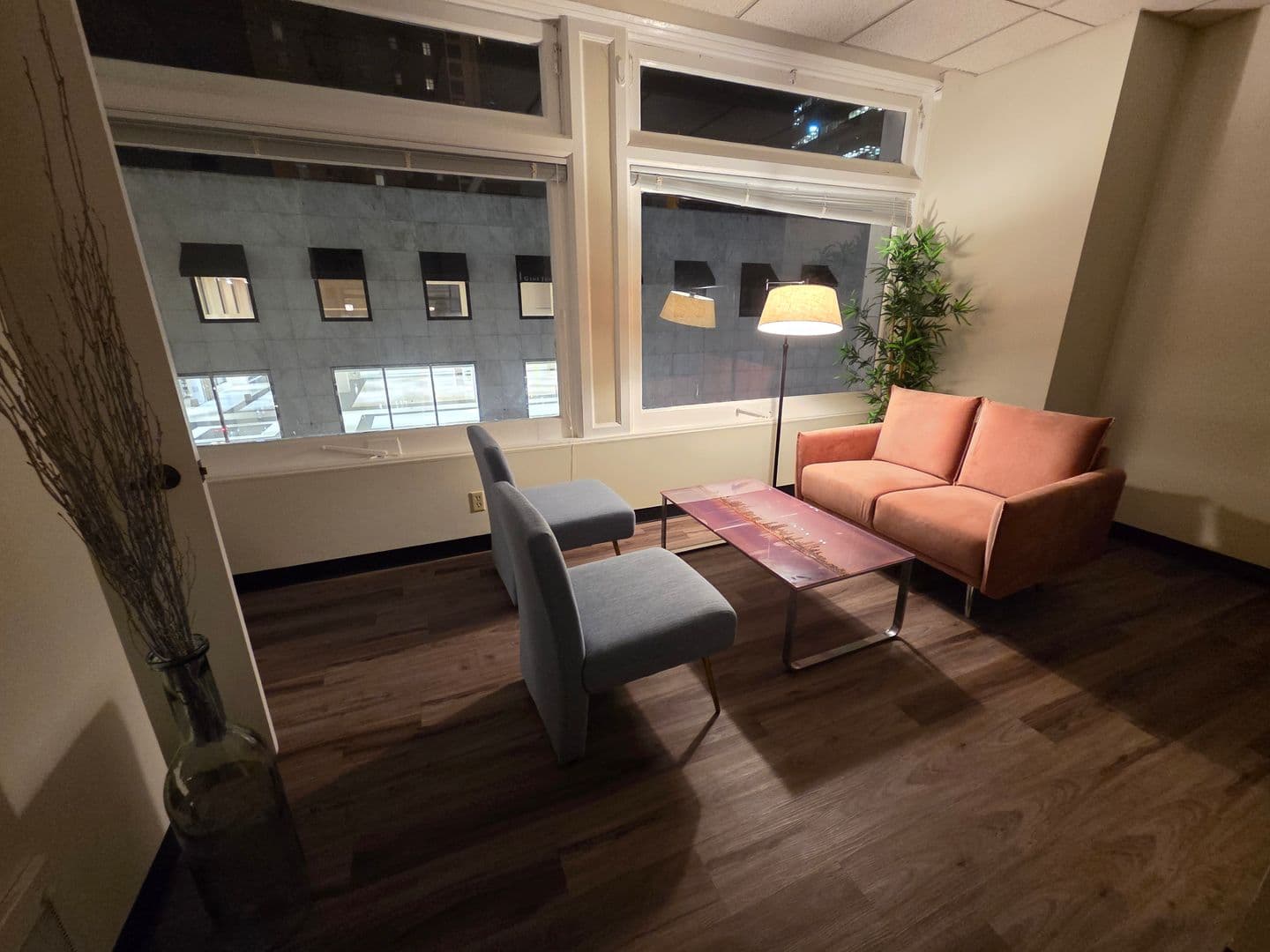 Seattle Apartment: 523 Pine Street