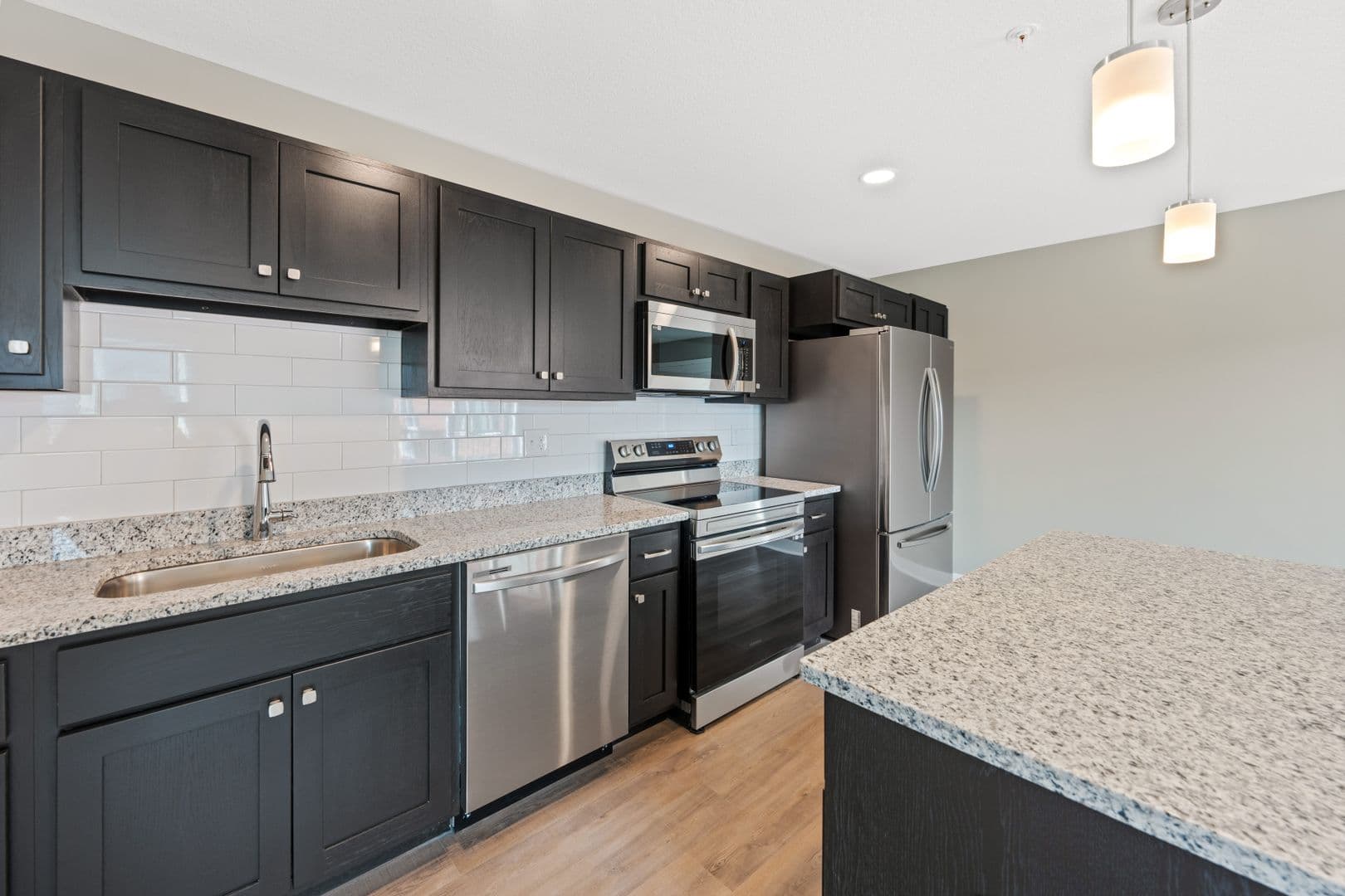 Fort Wayne Apartment: 2827 Westbrook Drive