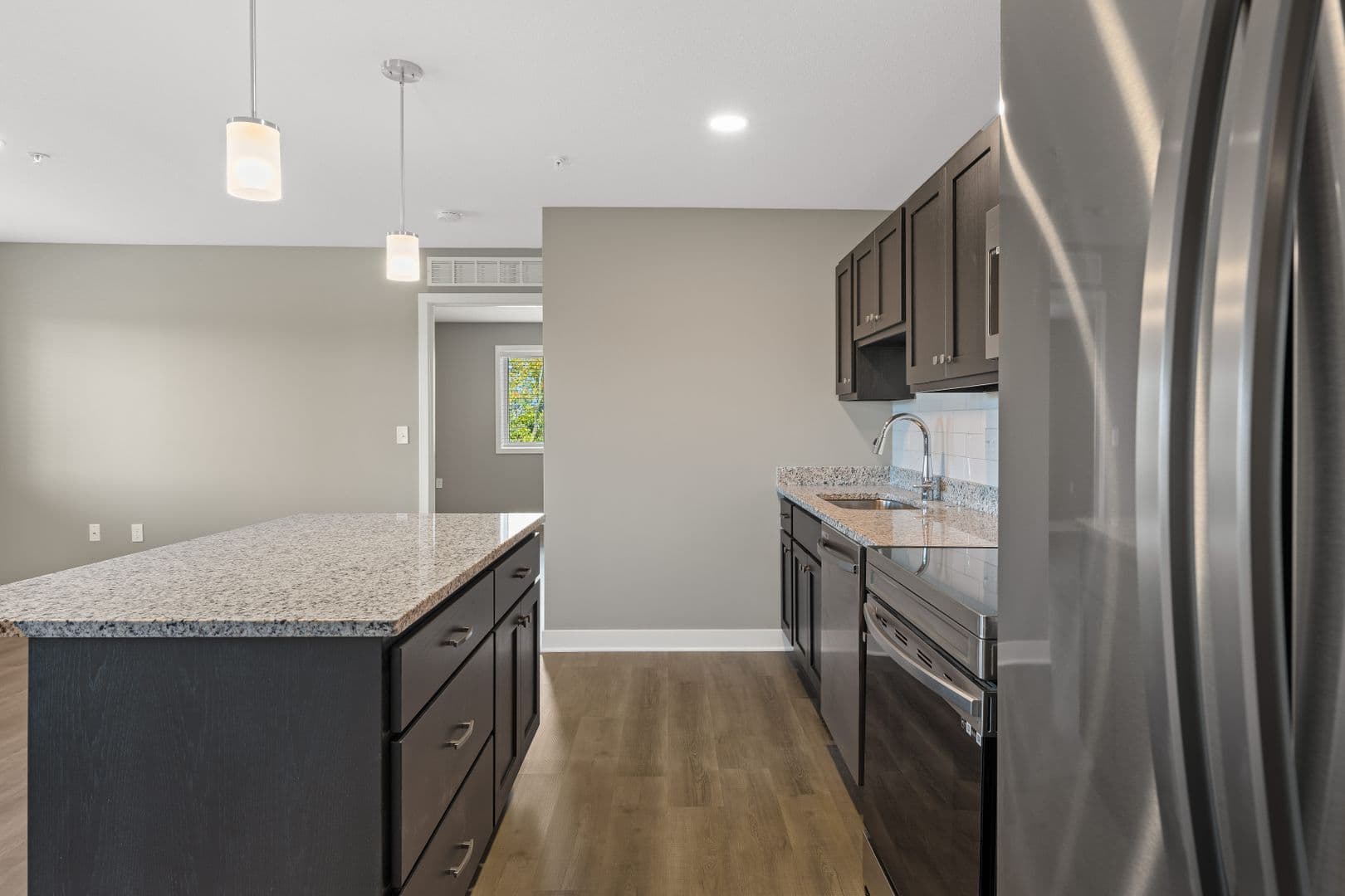 Fort Wayne Apartment: 2827 Westbrook Drive