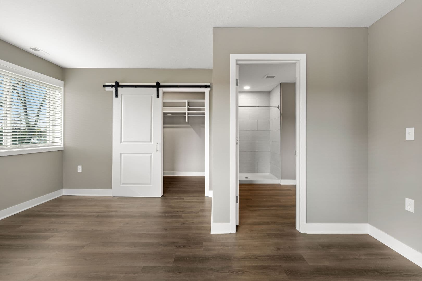 Fort Wayne Apartment: 2827 Westbrook Drive