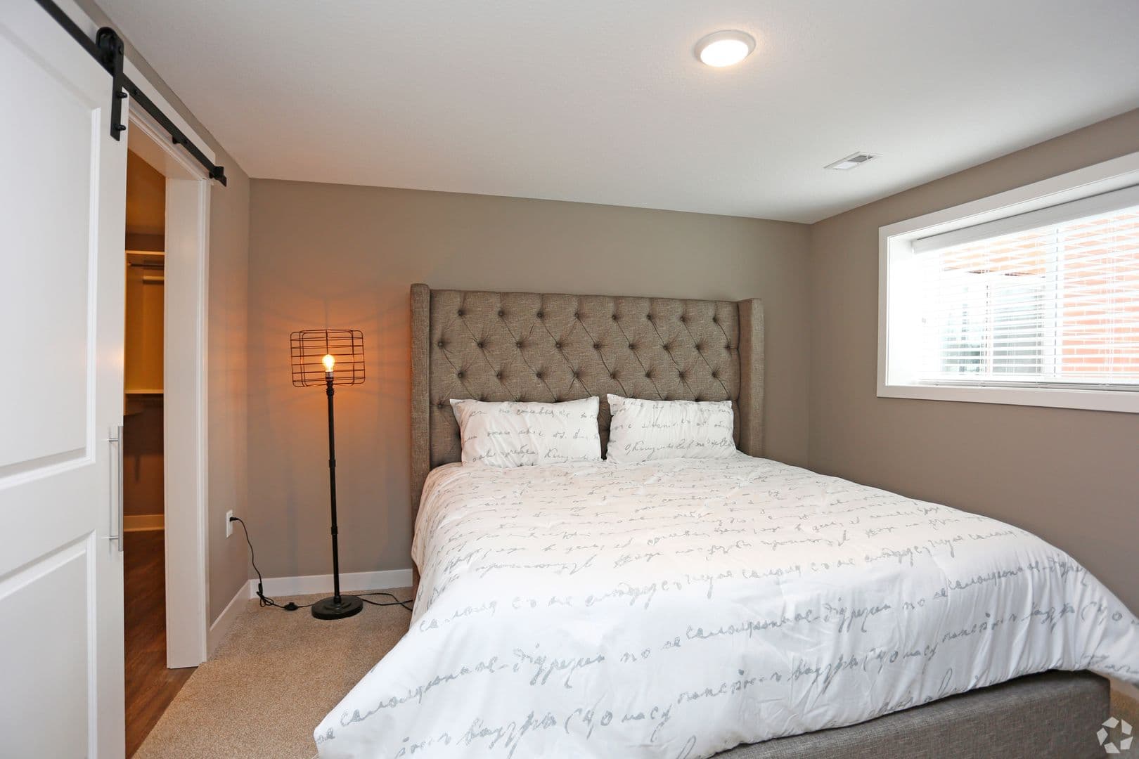 Fort Wayne Apartment: 2807 Westbrook Drive