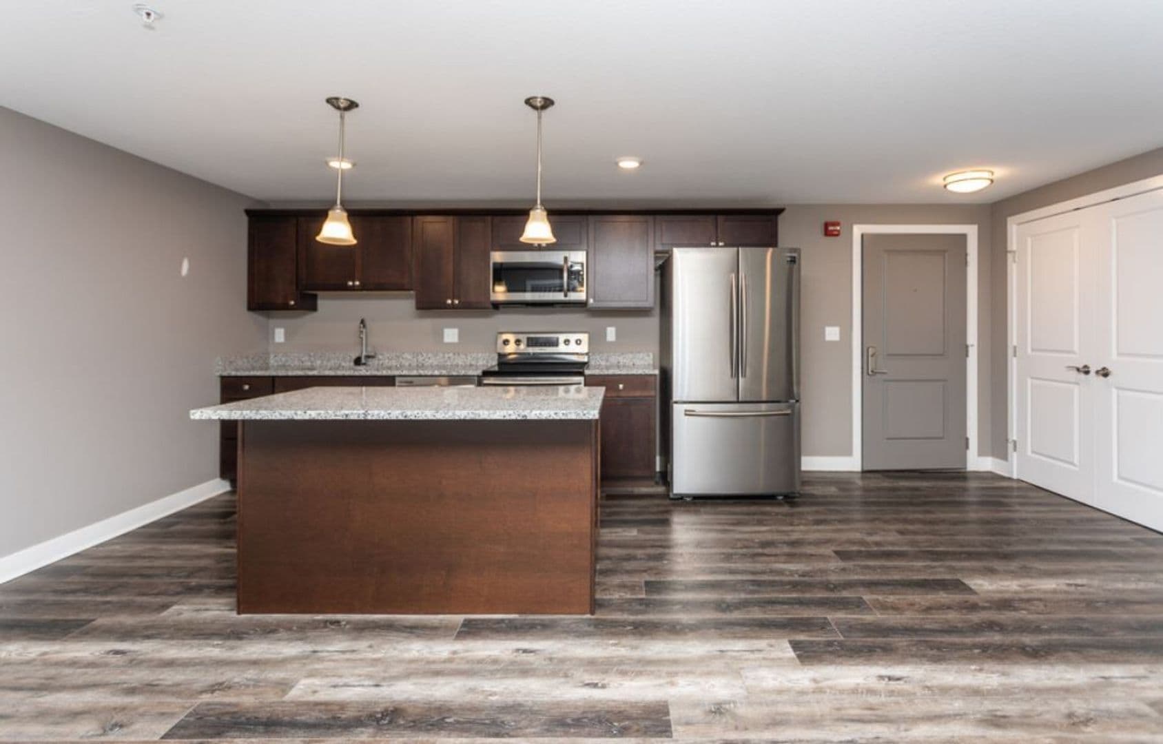 Fort Wayne Apartment: 2917 Westbrook Drive