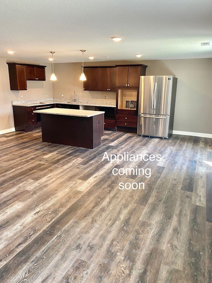 Fort Wayne Apartment: 2917 Westbrook Drive