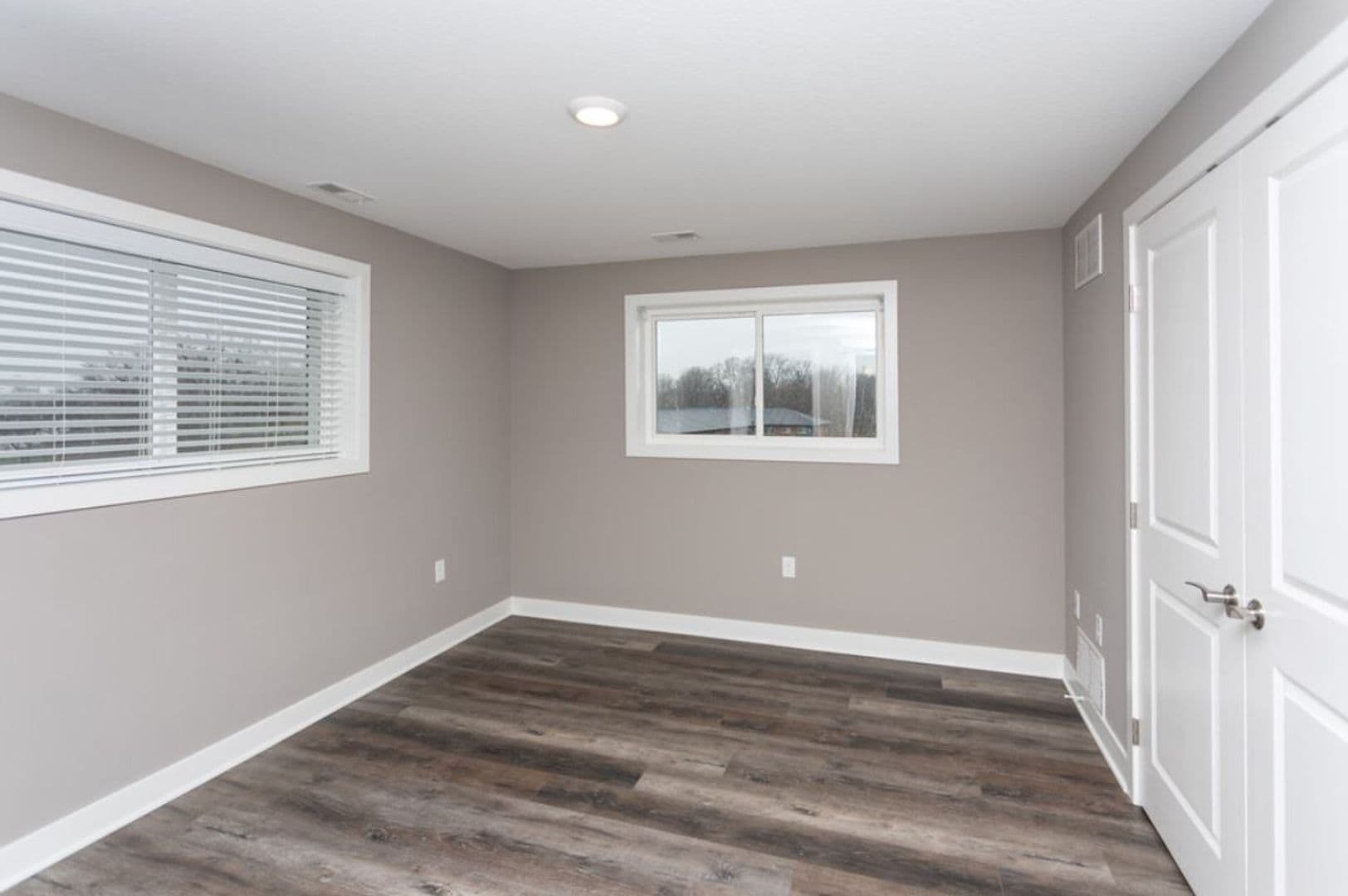 Fort Wayne Apartment: 2917 Westbrook Drive
