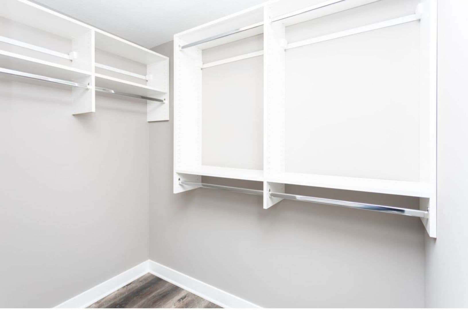 Fort Wayne Apartment: 2917 Westbrook Drive