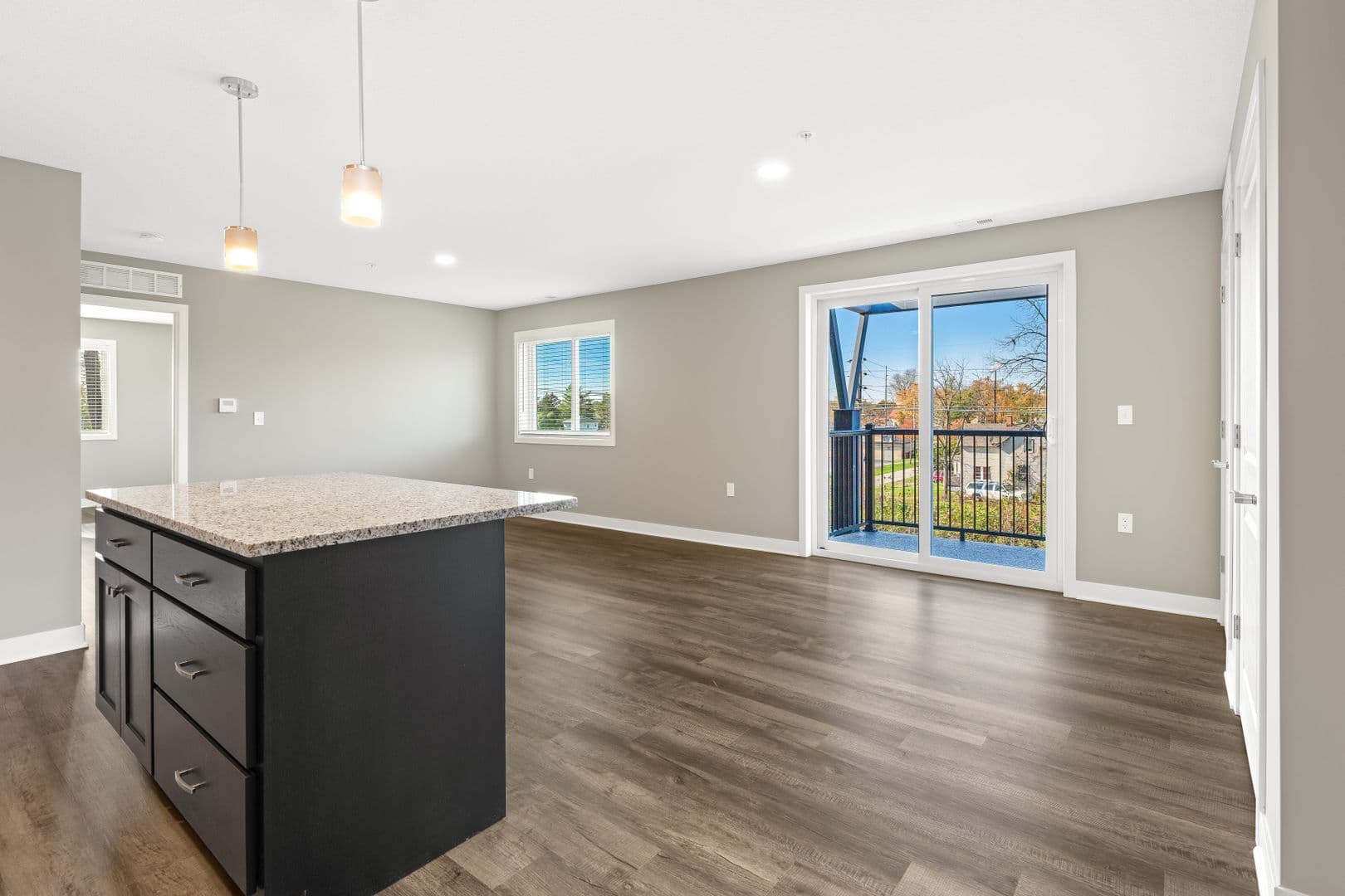 Fort Wayne Apartment: 2827 Westbrook Drive