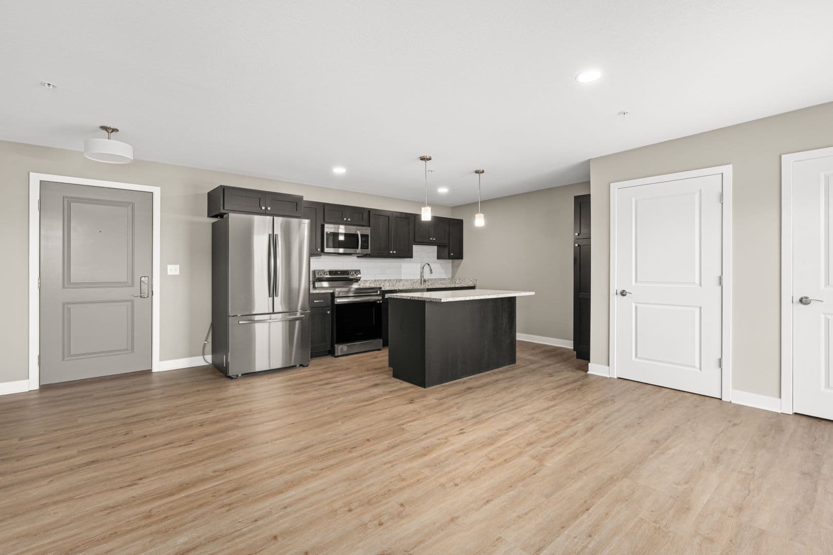 Fort Wayne Apartment: 2827 Westbrook Drive