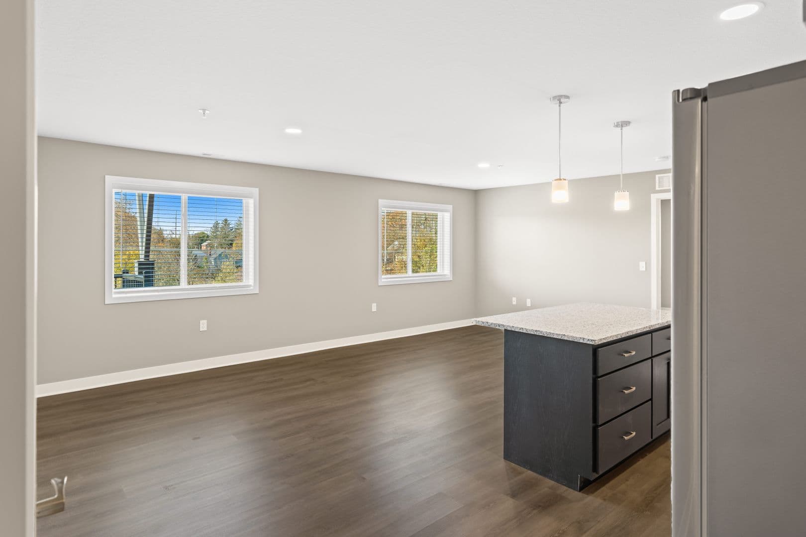 Fort Wayne Apartment: 2827 Westbrook Drive