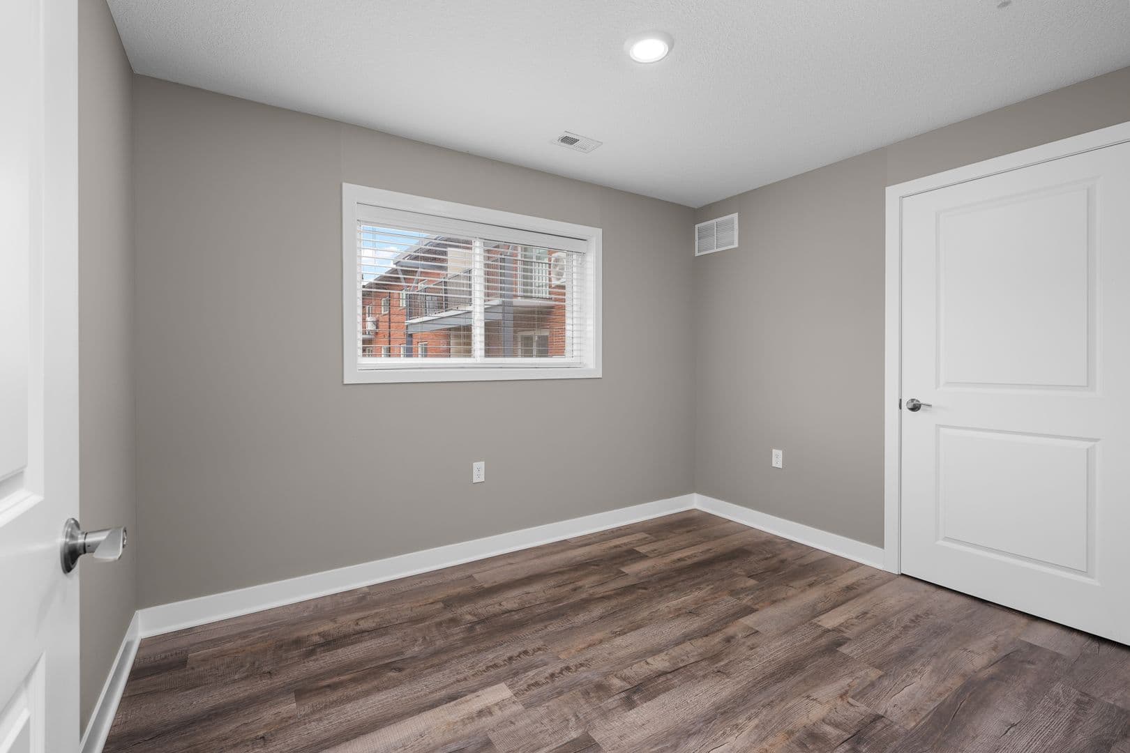 Fort Wayne Apartment: 2817 Westbrook Drive