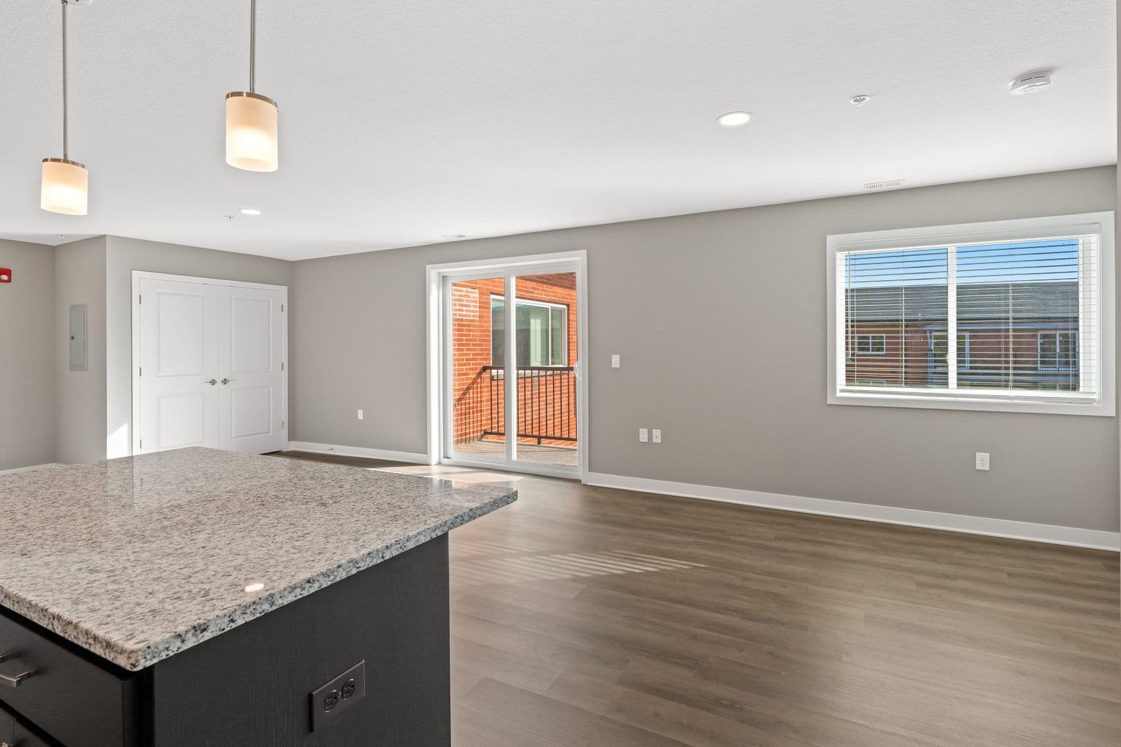 Fort Wayne Apartment: 2827 Westbrook Drive