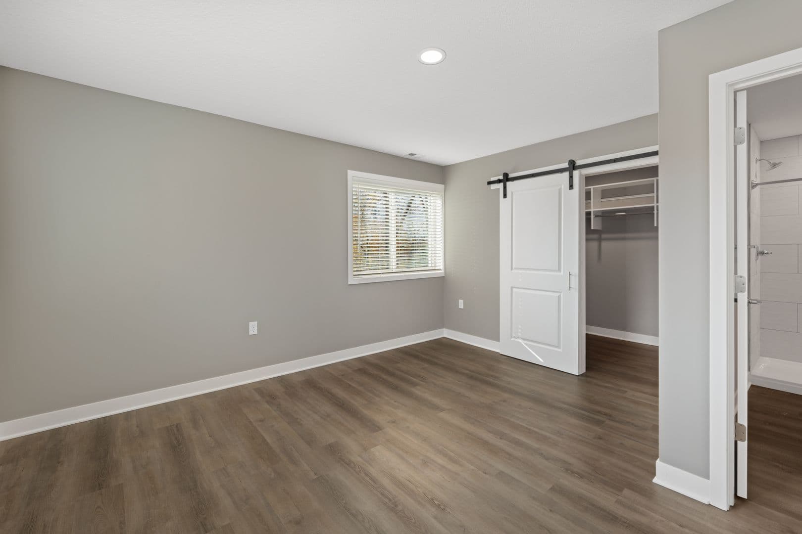 Fort Wayne Apartment: 2827 Westbrook Drive