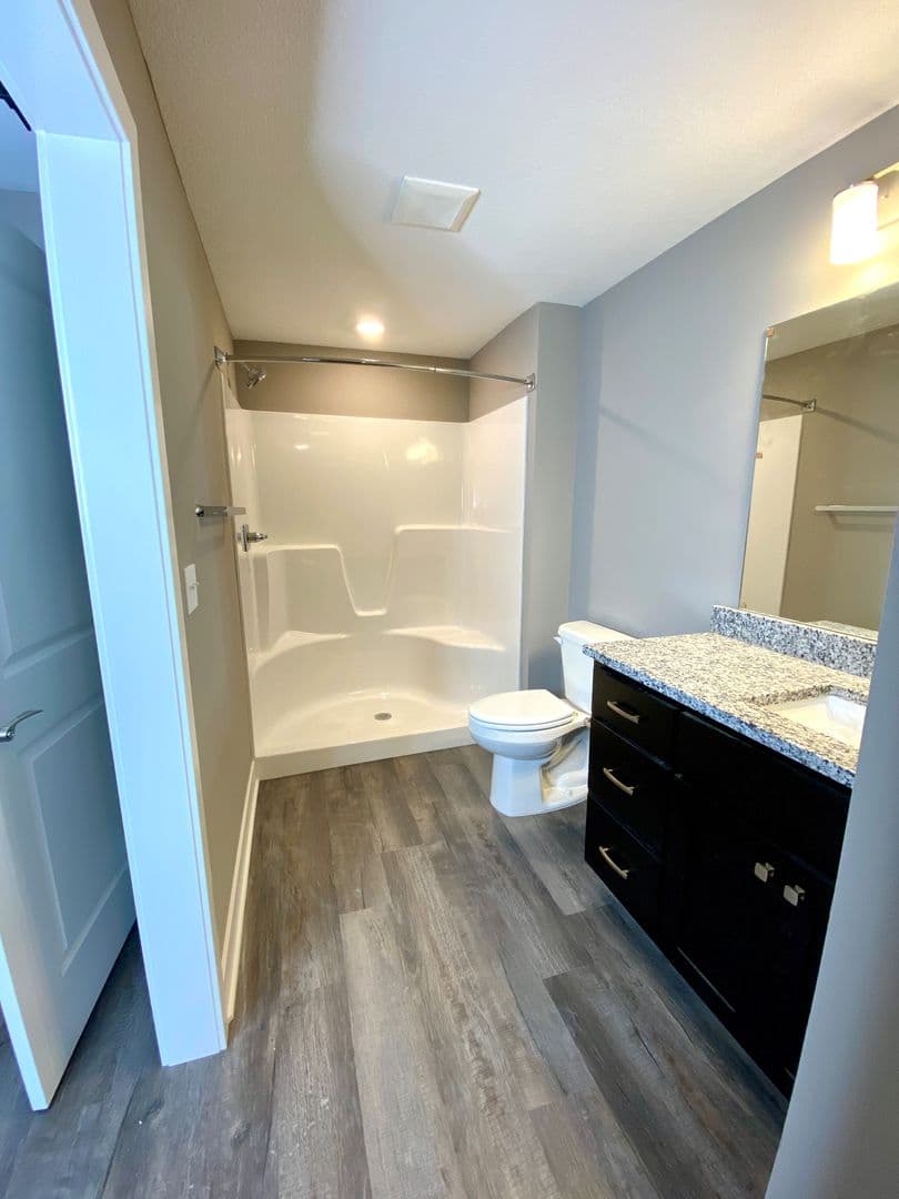 Fort Wayne Apartment: 2817 Westbrook Drive