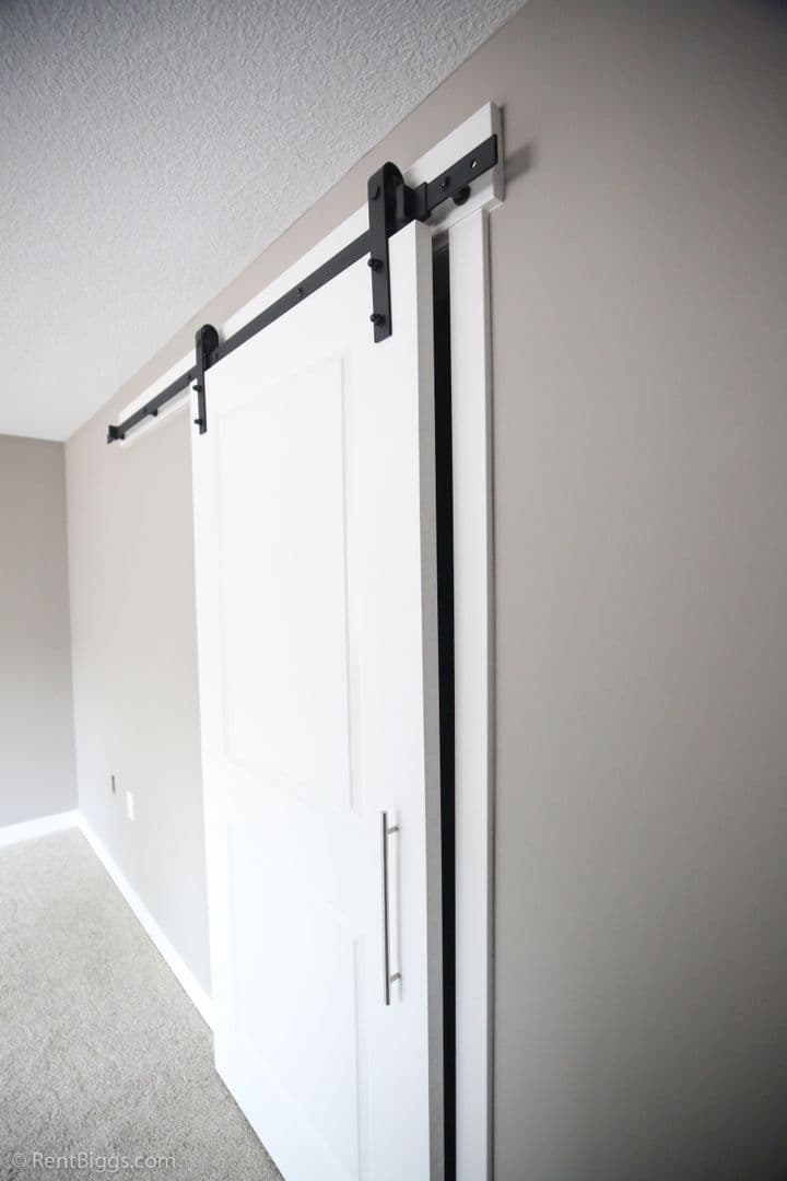 Fort Wayne Apartment: 2807 Westbrook Drive