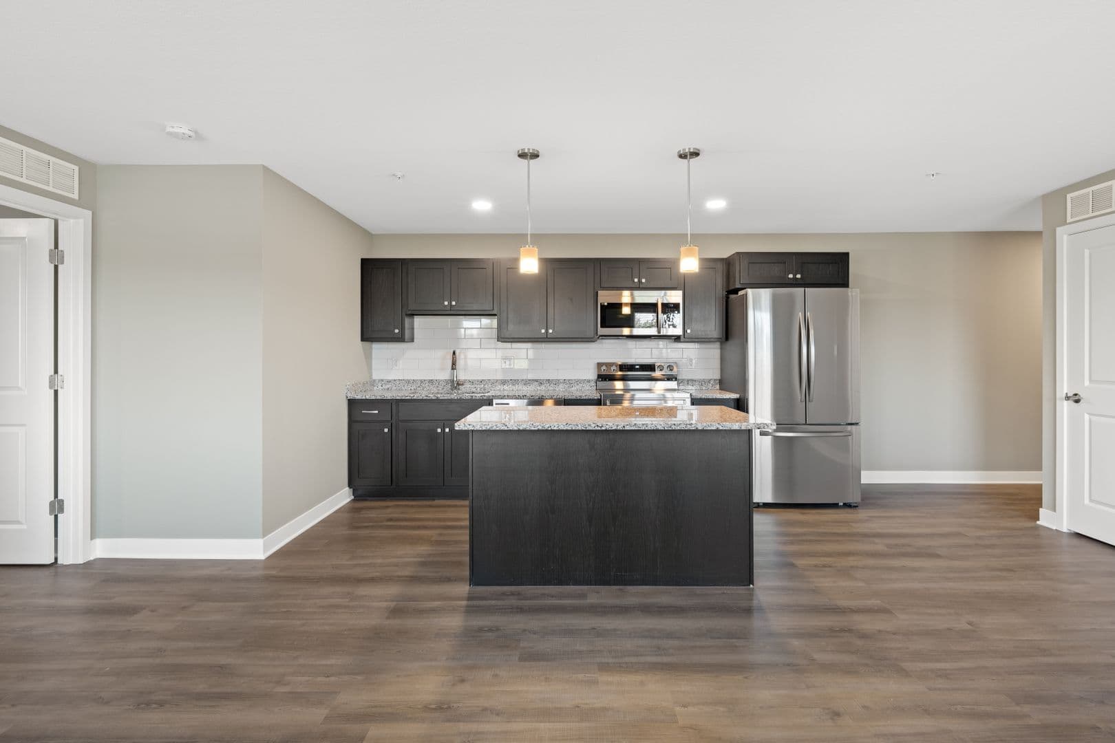 Fort Wayne Apartment: 2827 Westbrook Drive