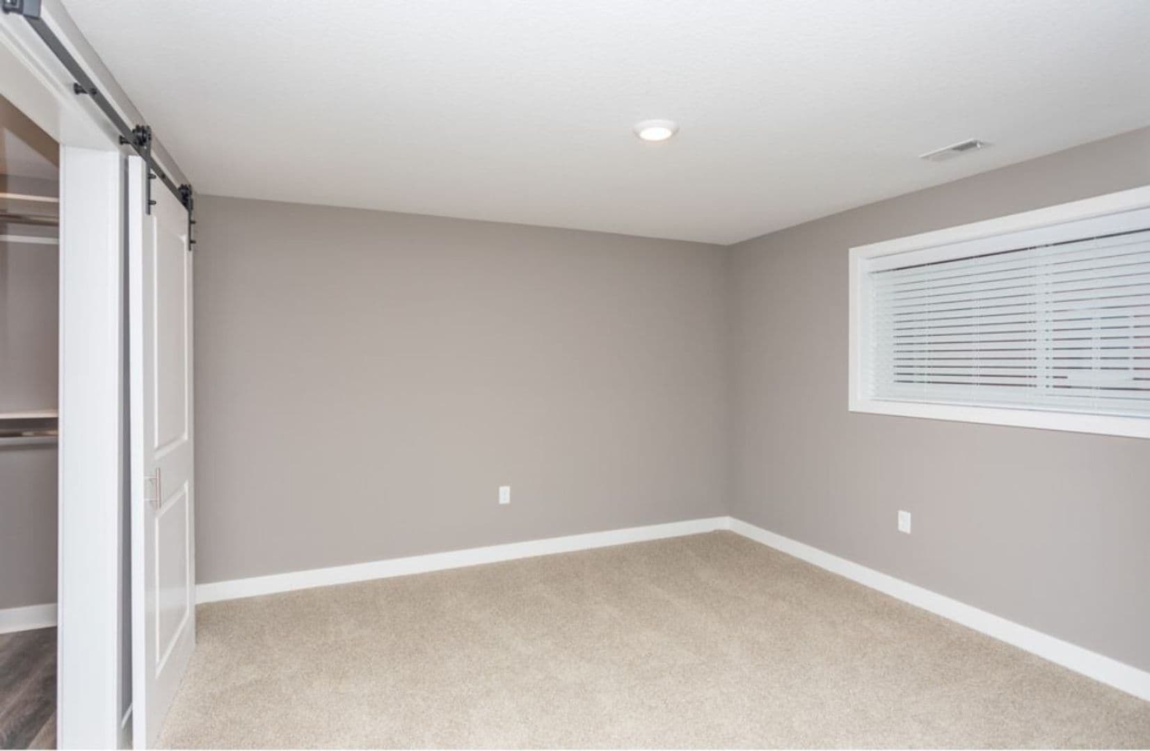 Fort Wayne Apartment: 2917 Westbrook Drive