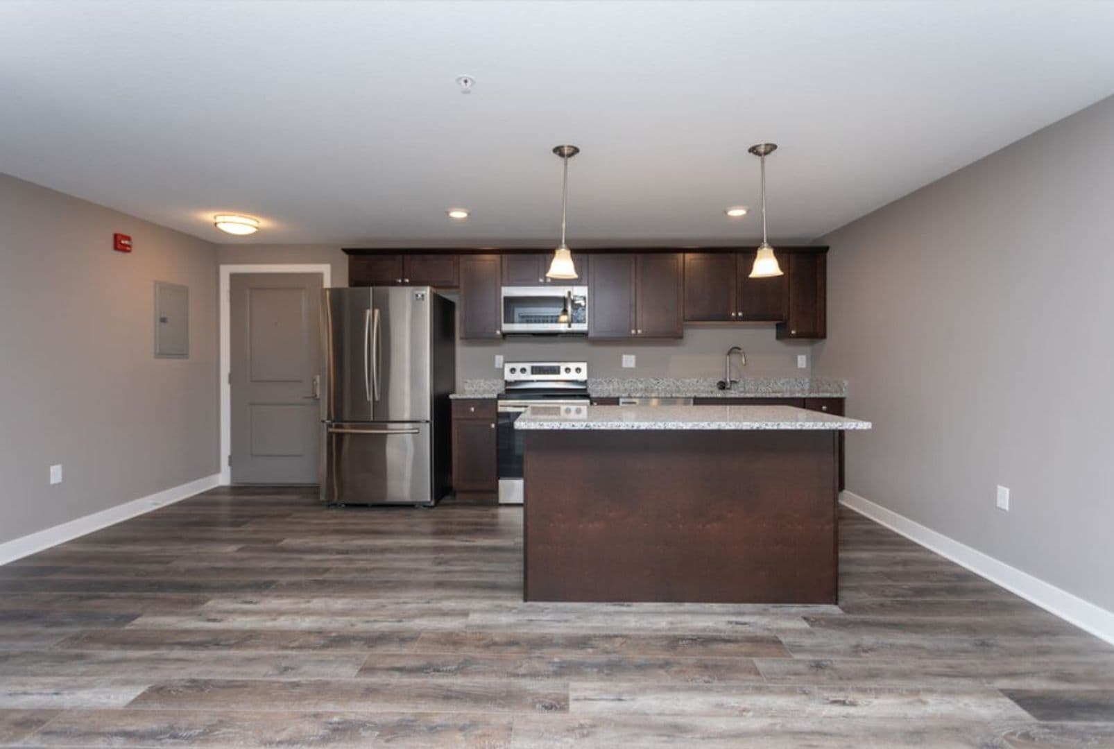 Fort Wayne Apartment: 2817 Westbrook Drive