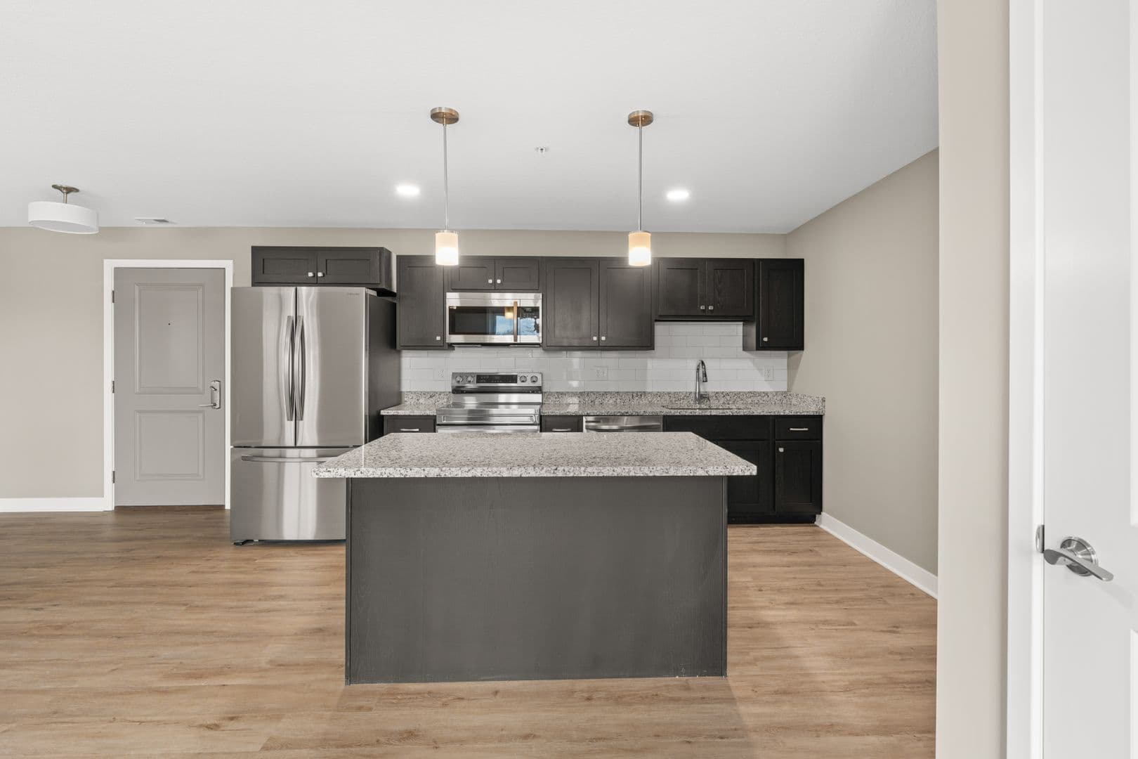 Fort Wayne Apartment: 2827 Westbrook Drive