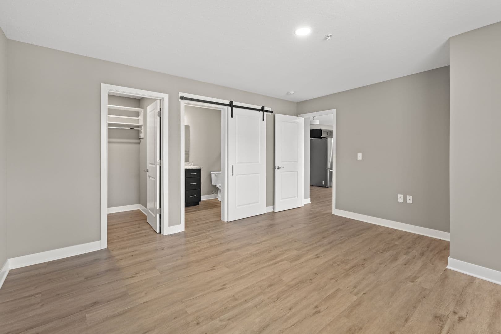 Fort Wayne Apartment: 2827 Westbrook Drive