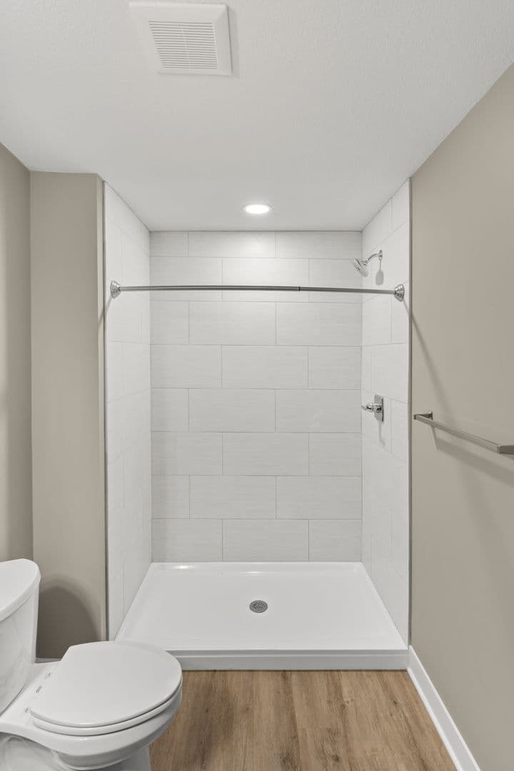 Fort Wayne Apartment: 2827 Westbrook Drive