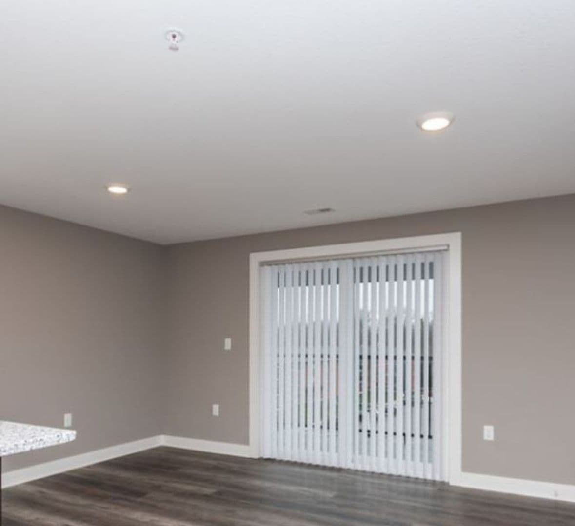 Fort Wayne Apartment: 2917 Westbrook Drive