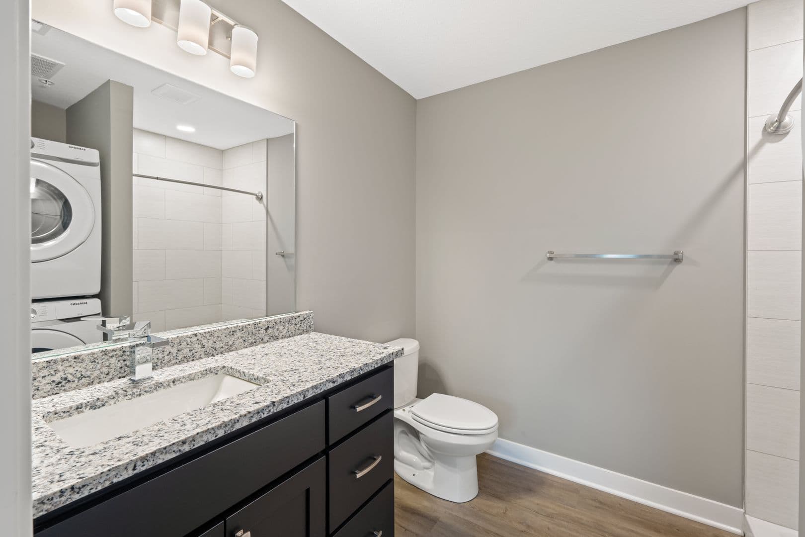 Fort Wayne Apartment: 2827 Westbrook Drive