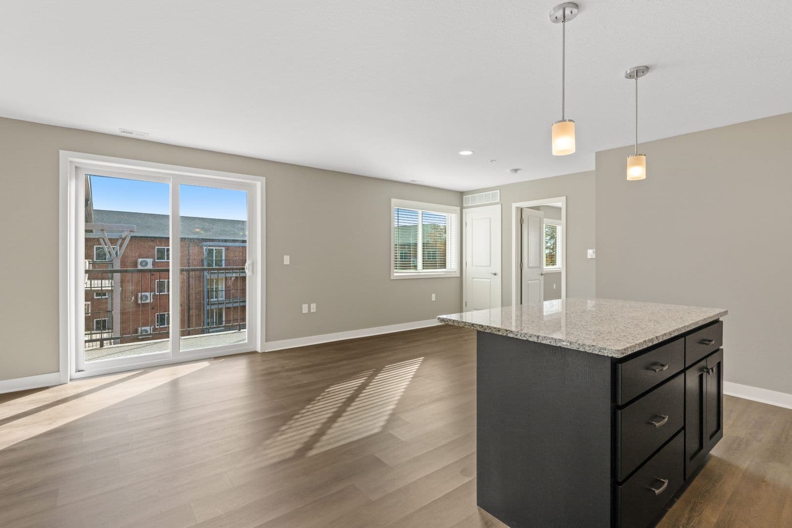 Fort Wayne Apartment: 2827 Westbrook Drive
