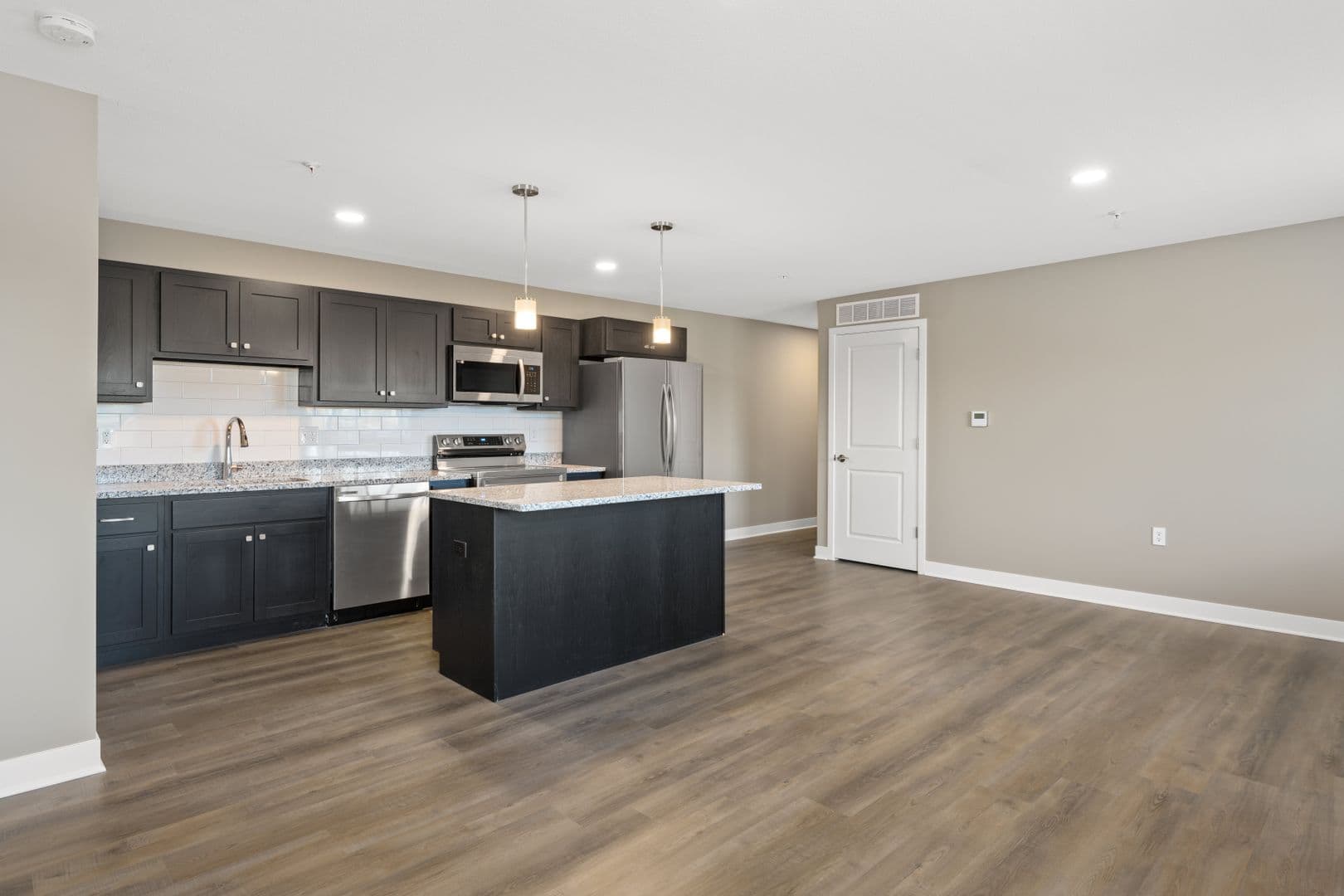 Fort Wayne Apartment: 2827 Westbrook Drive