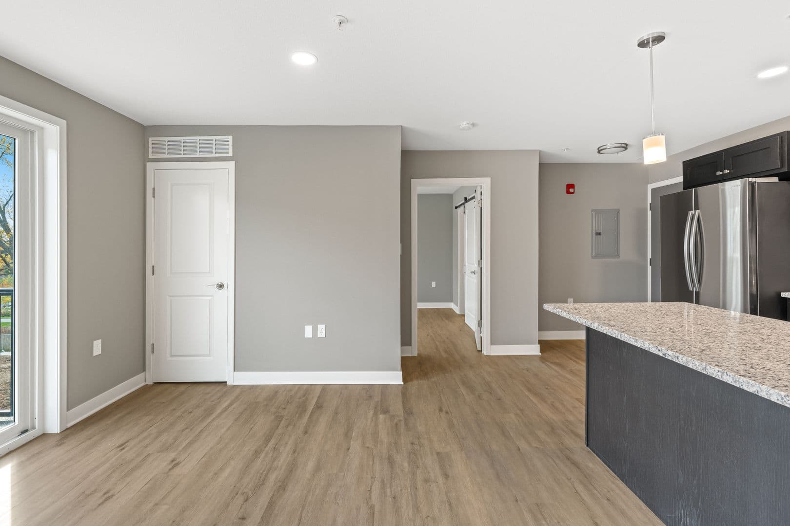 Fort Wayne Apartment: 2827 Westbrook Drive