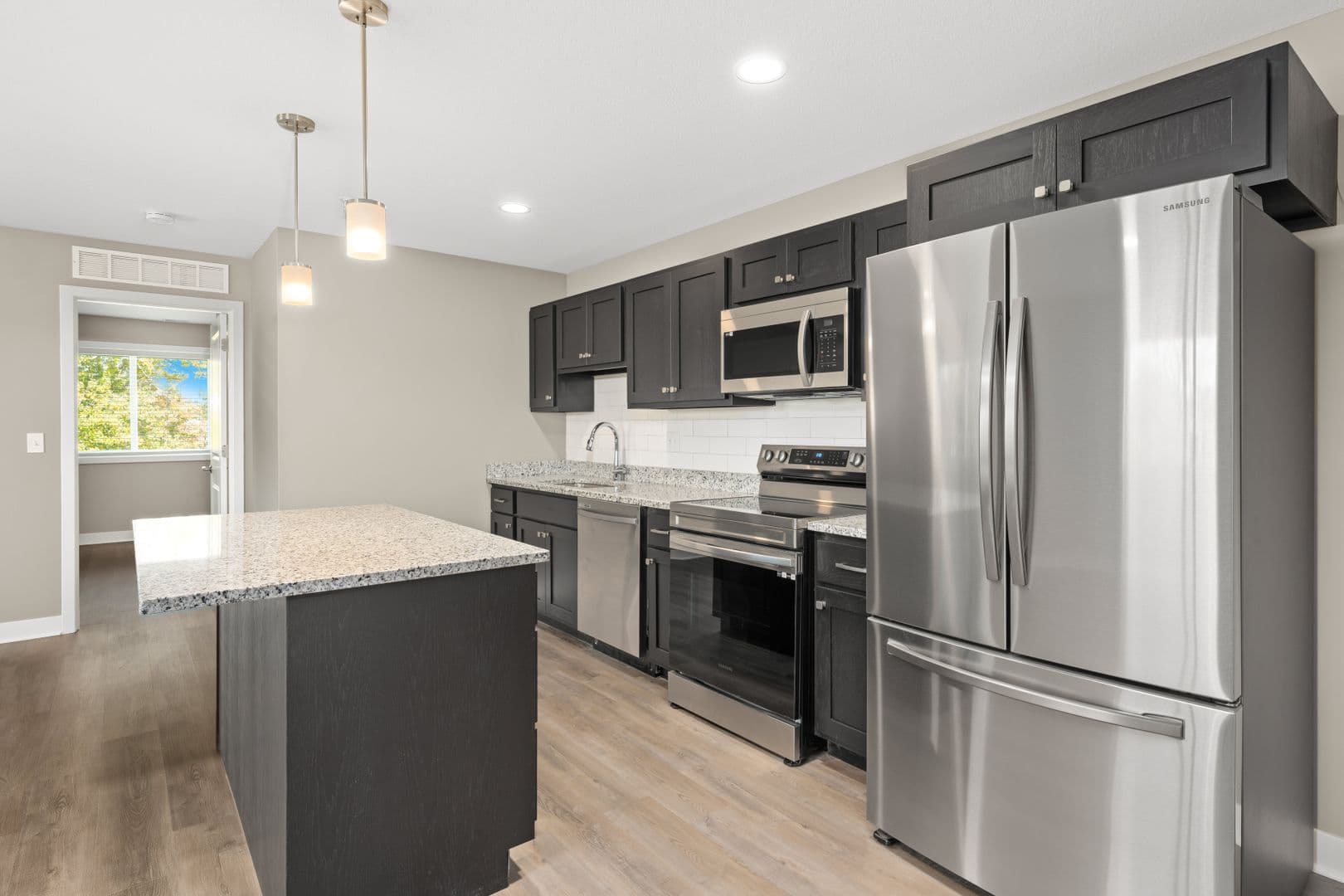 Fort Wayne Apartment: 2827 Westbrook Drive