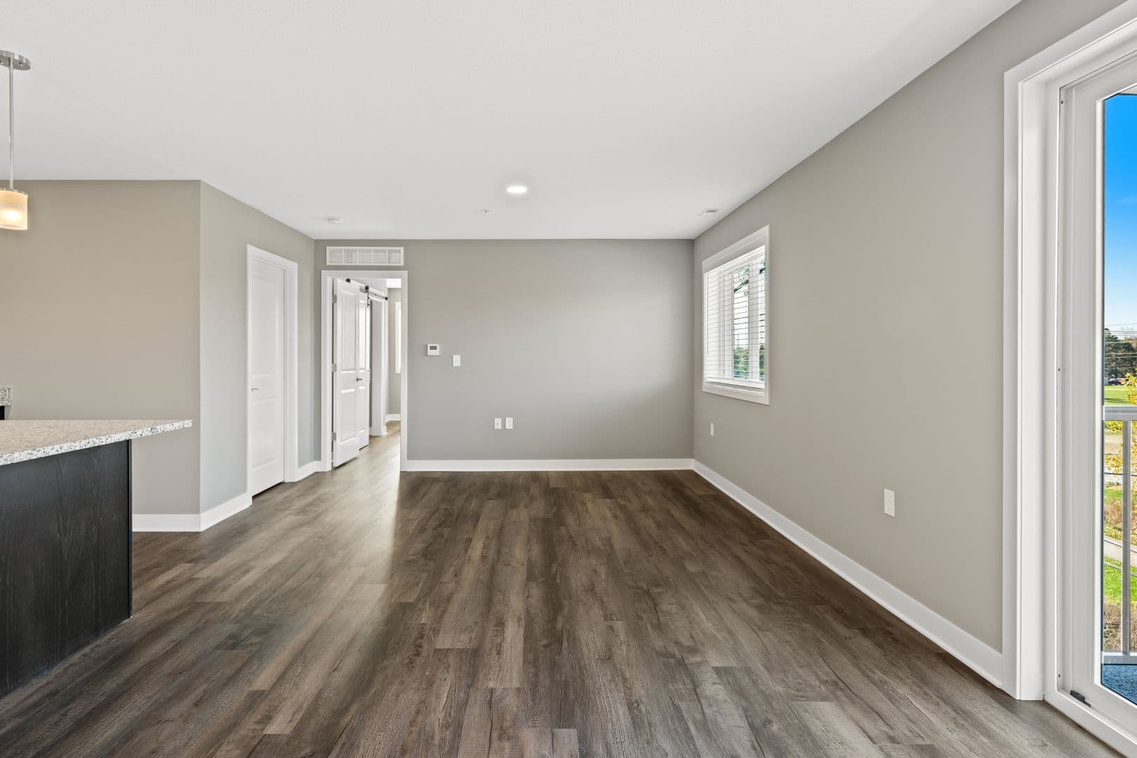 Fort Wayne Apartment: 2827 Westbrook Drive