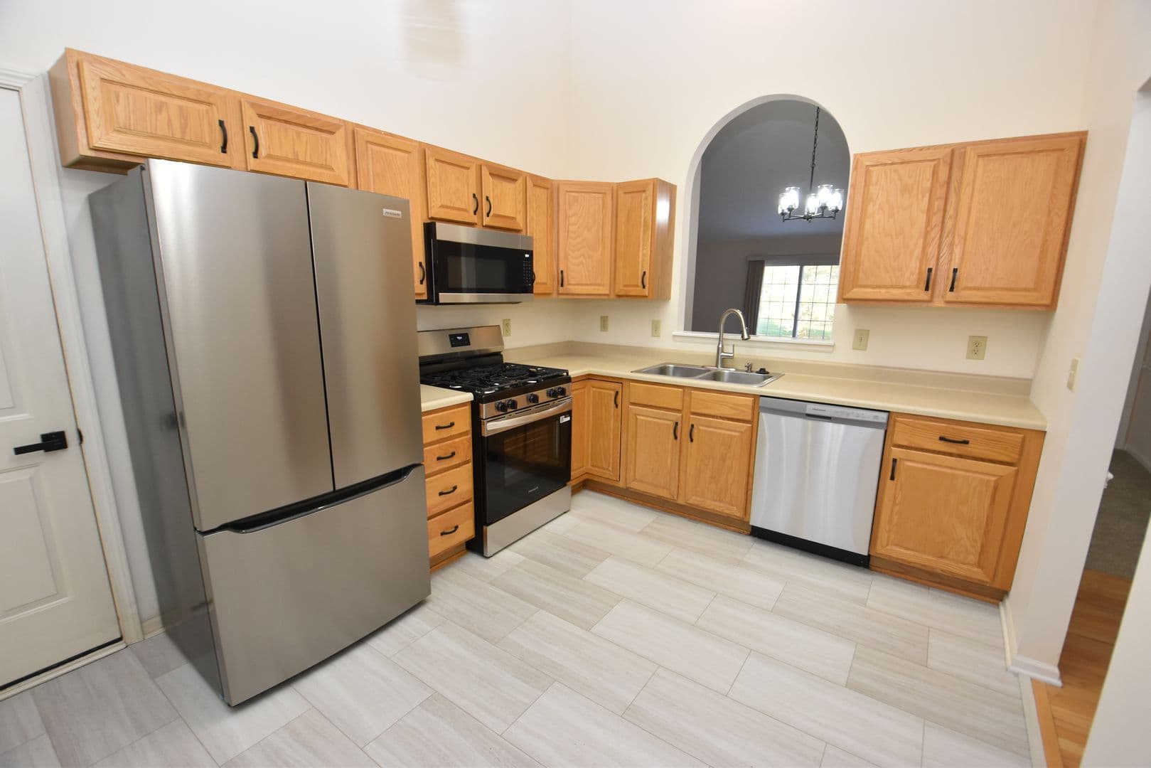 South Bend House: 4117 Cherry Pointe Dr.