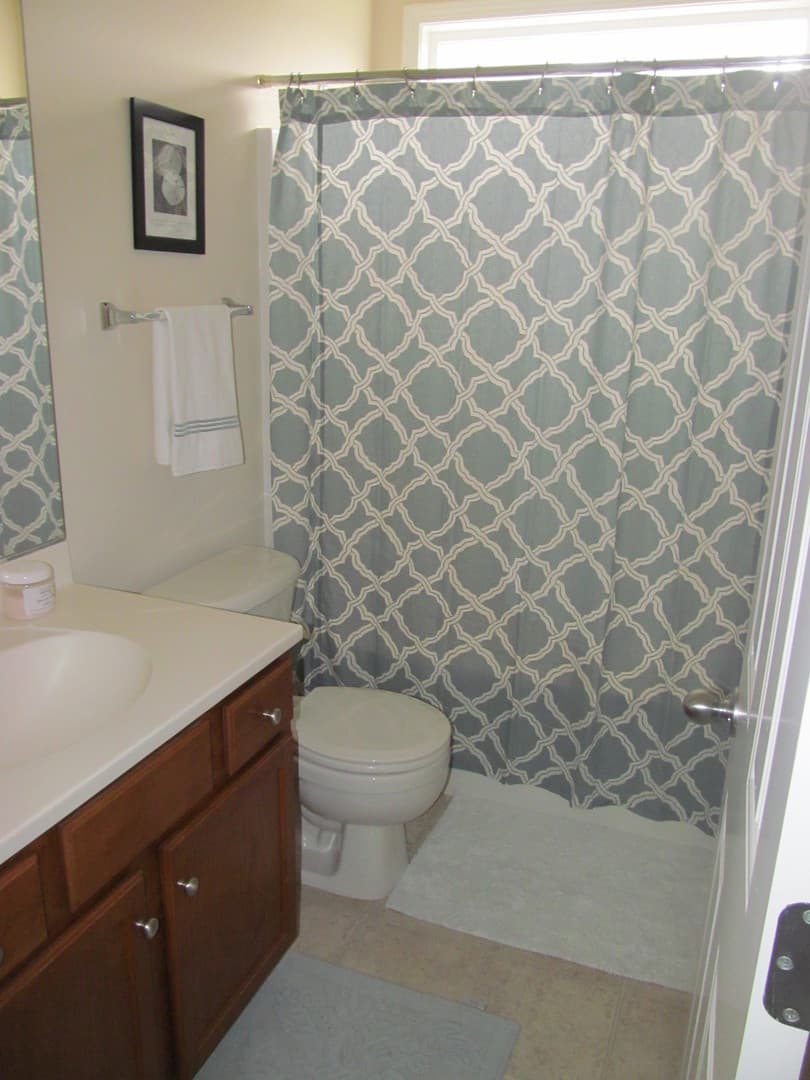Granger House: 6103 Rockefellar Court