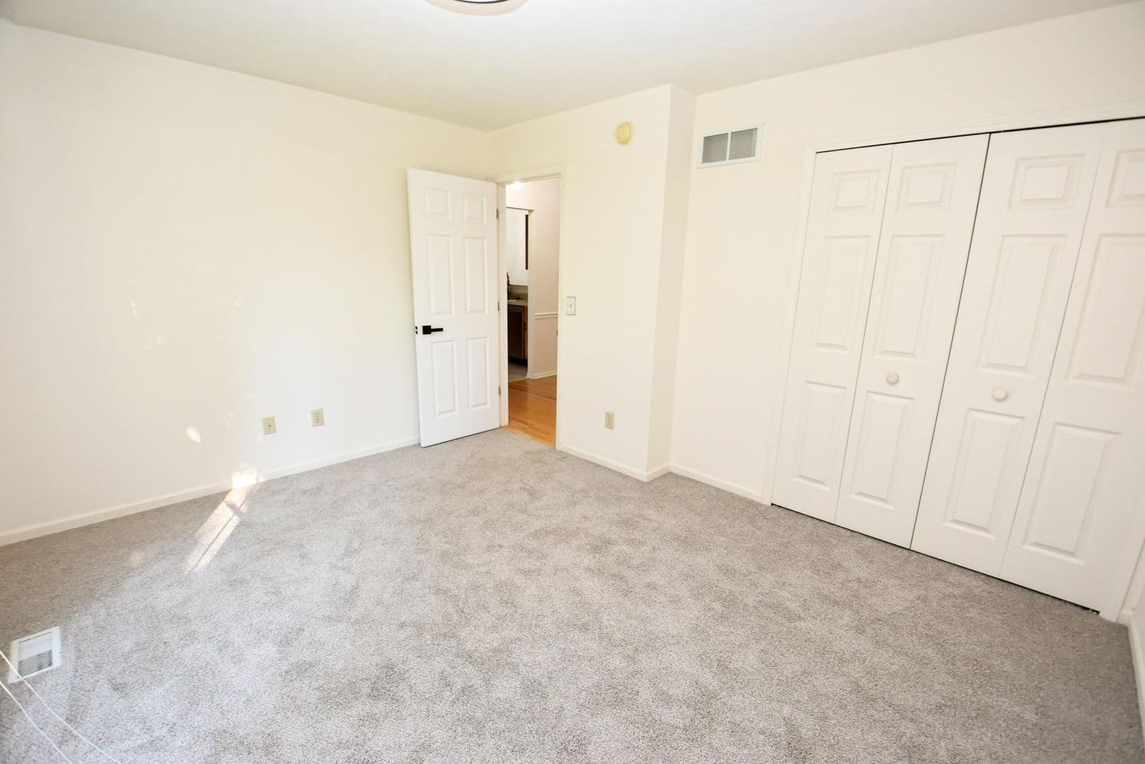 South Bend House: 4117 Cherry Pointe Dr.