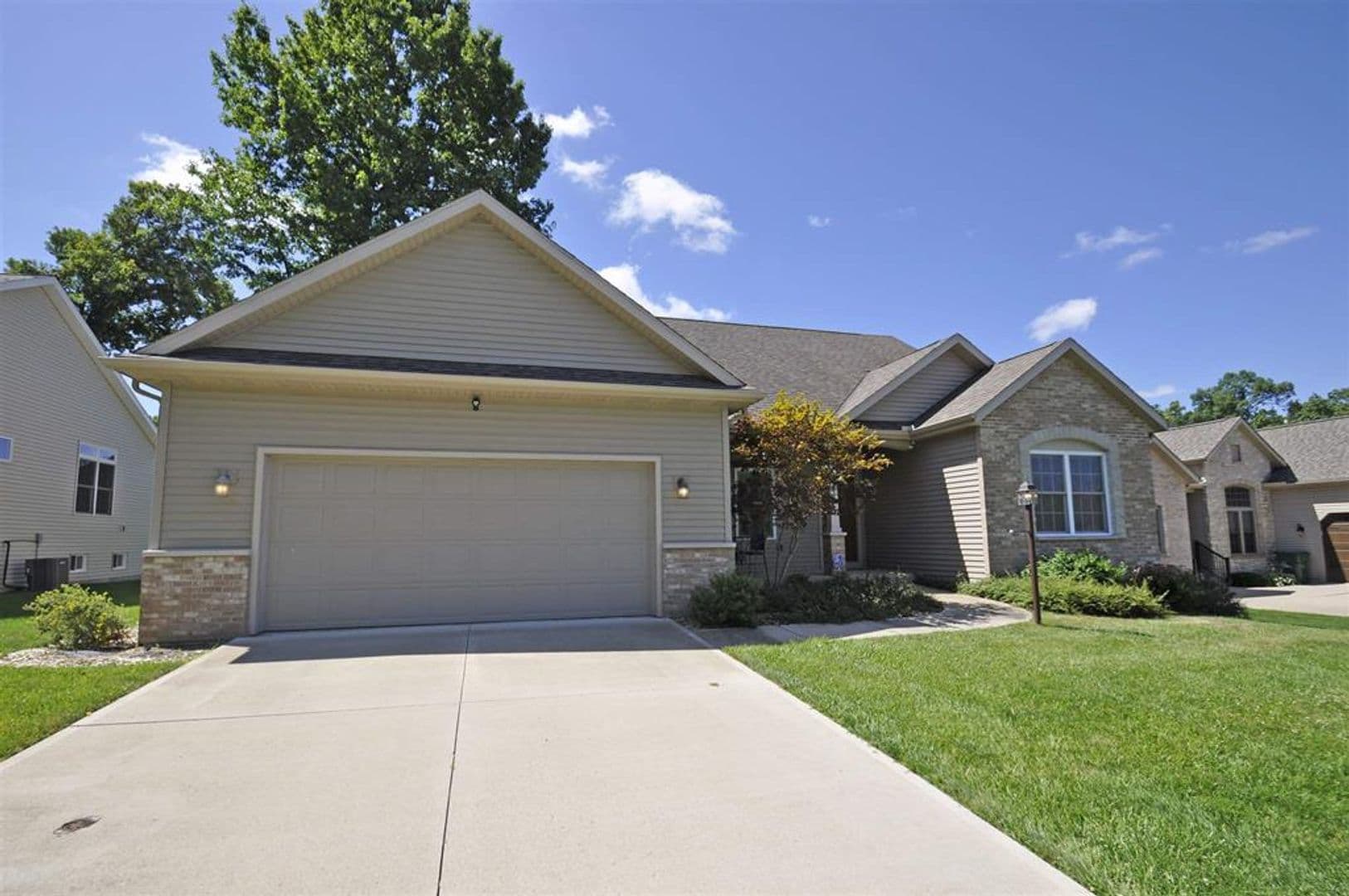 South Bend House: 18416 Summer Wind Ln.