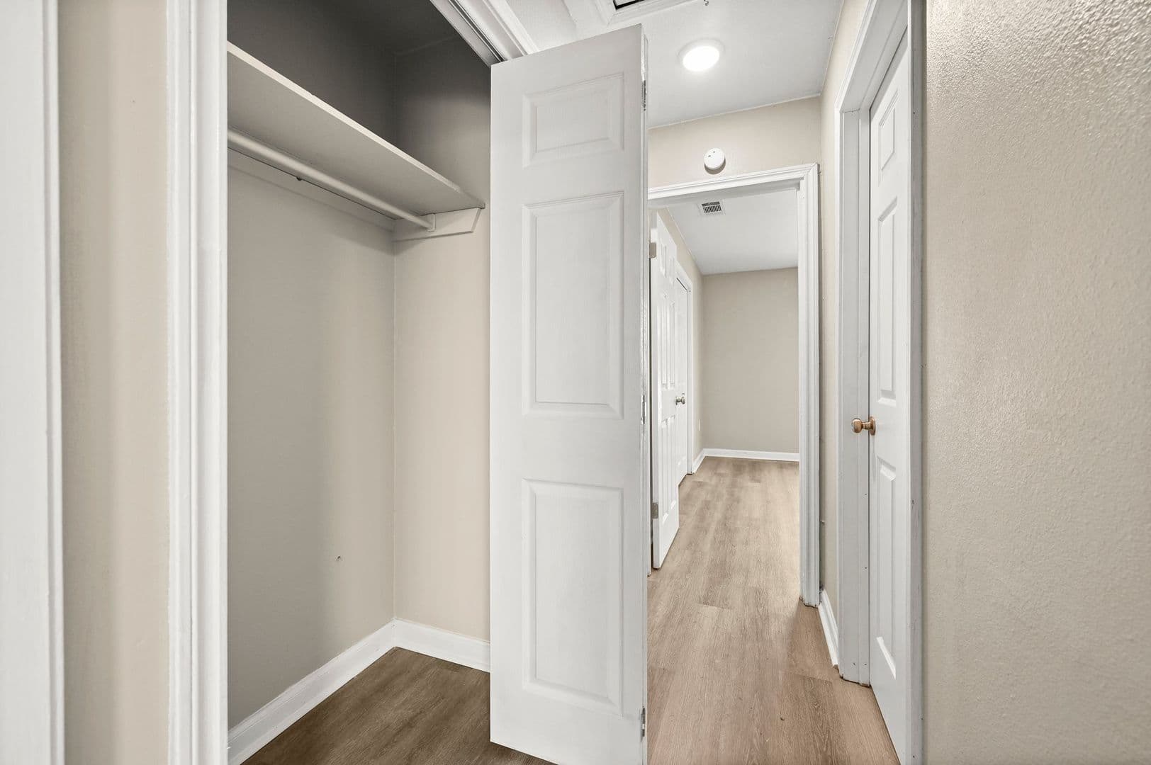 Gonzales Condo: 12027 Roddy Rd