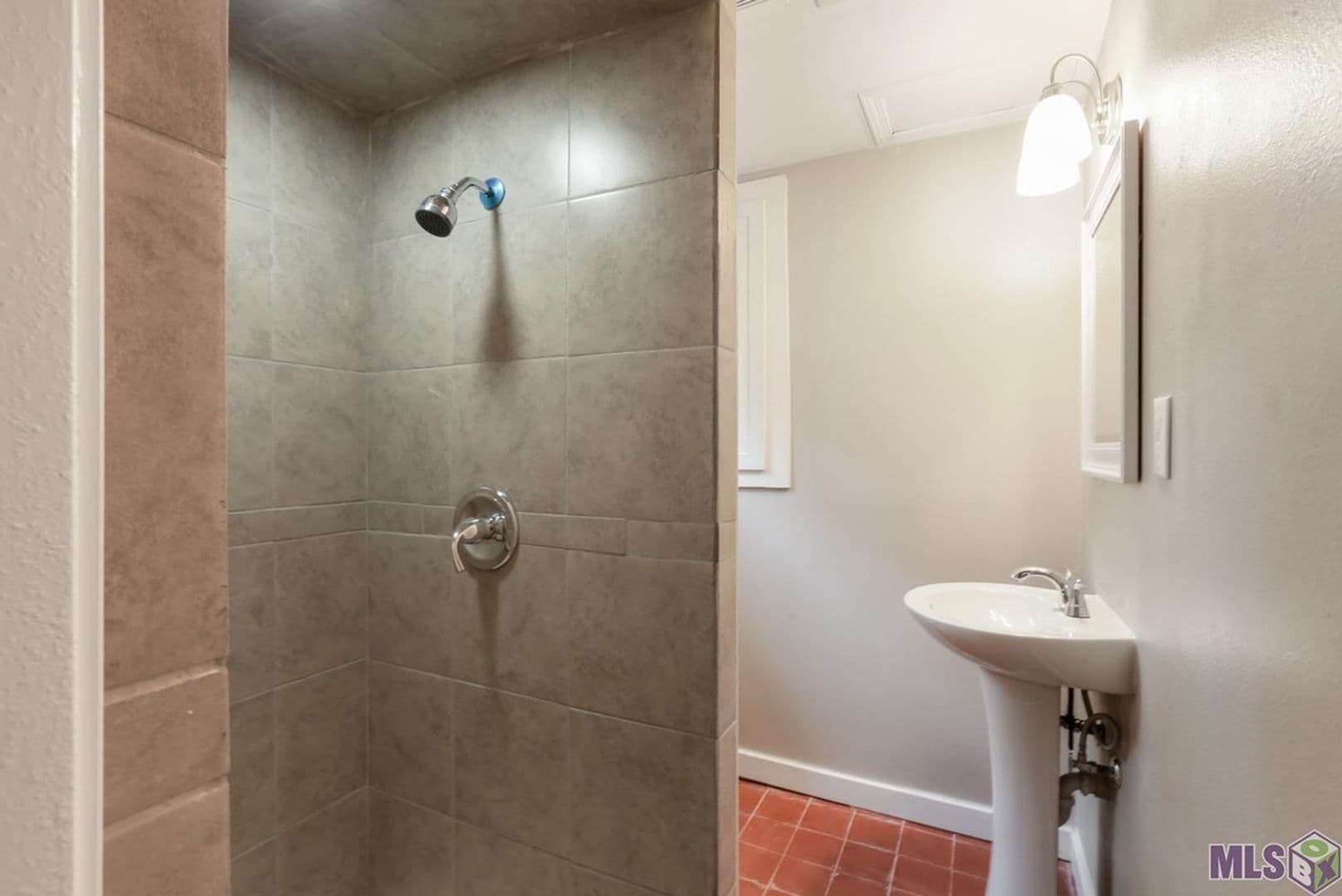 Central City House: 10212 Gurney Rd