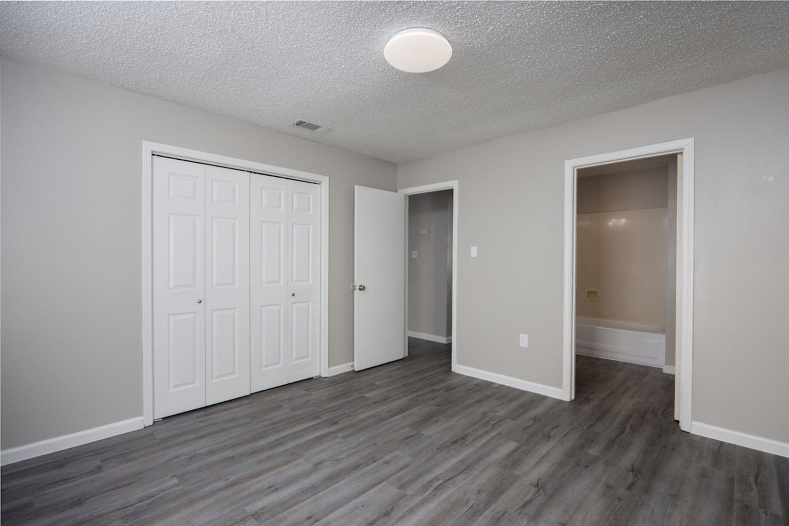 Gonzales Condo: 12023 Roddy Rd