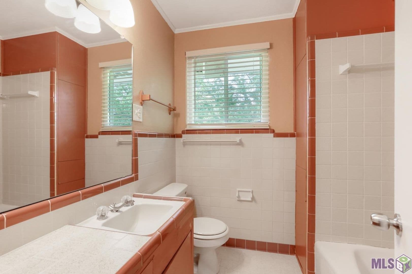 Central City House: 10212 Gurney Rd