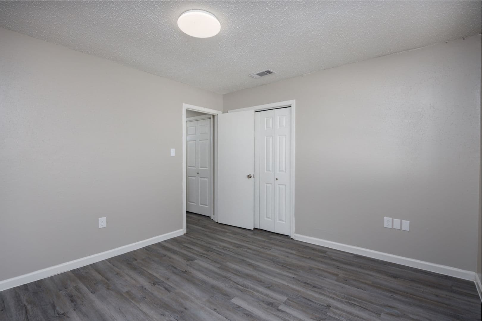 Gonzales Condo: 12023 Roddy Rd