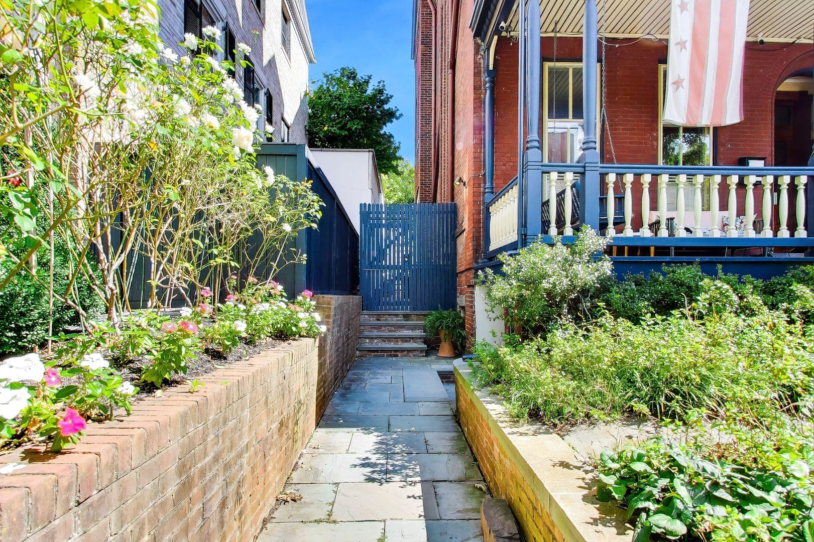 Washington House: 1607 31st St NW Unit B