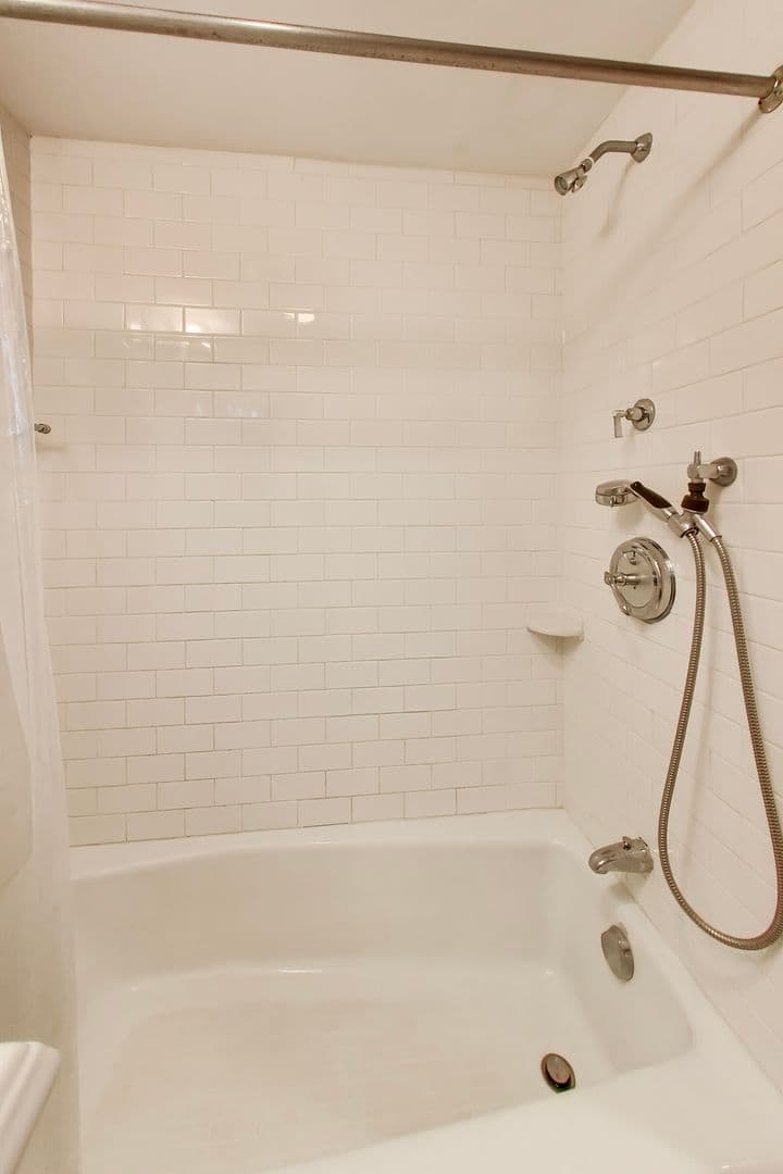 Washington House: 1607 31st St NW Unit B