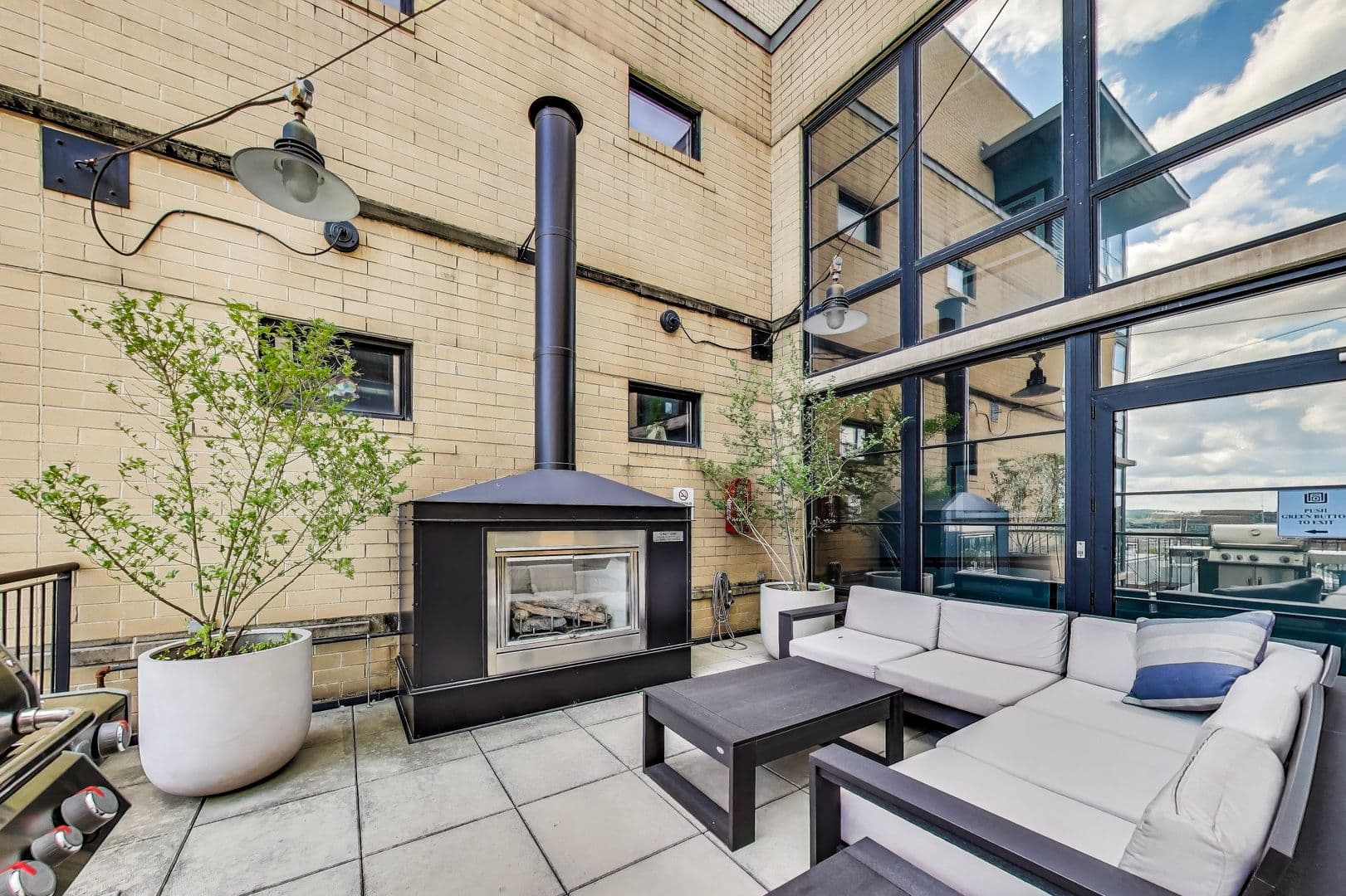 Washington Condo: 2125 14th St NW
