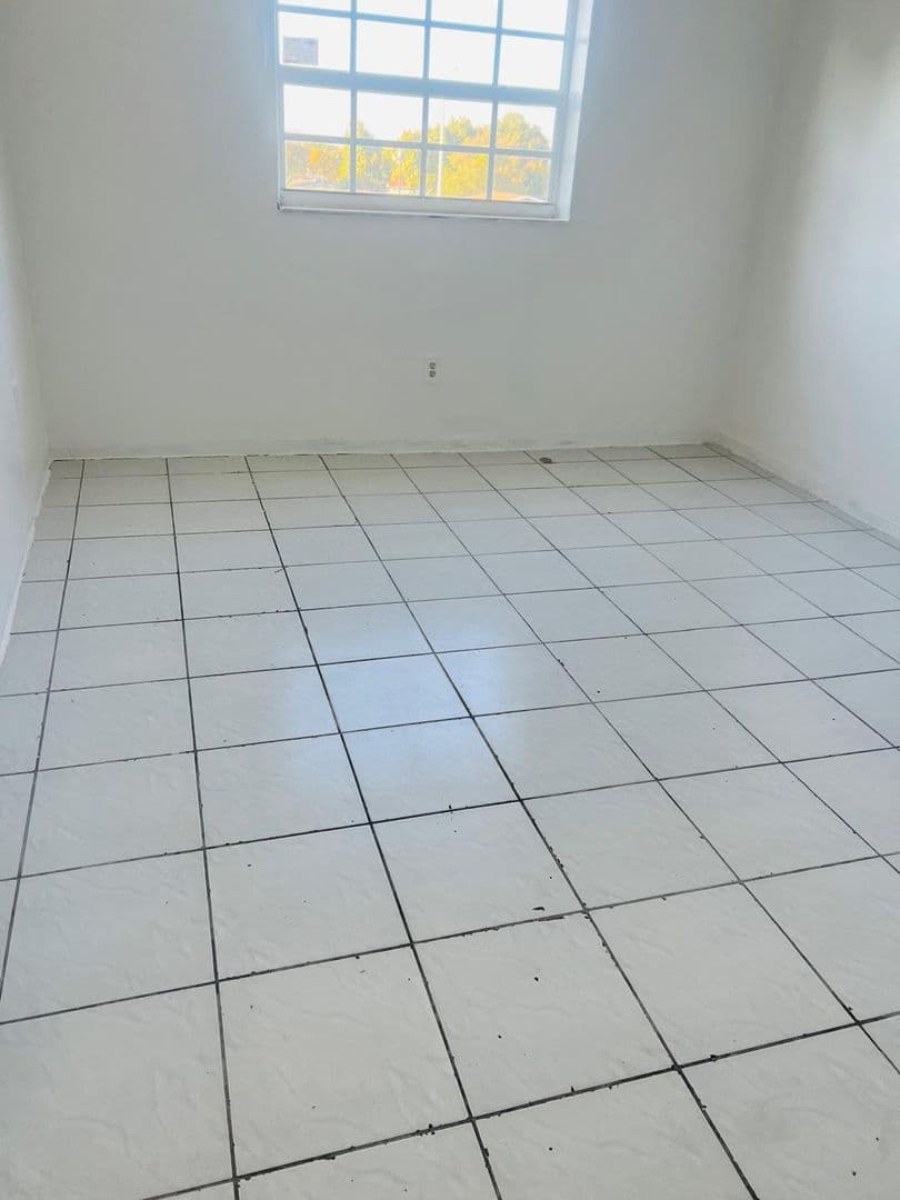 Hialeah Apartment: 1345 W 29 Street