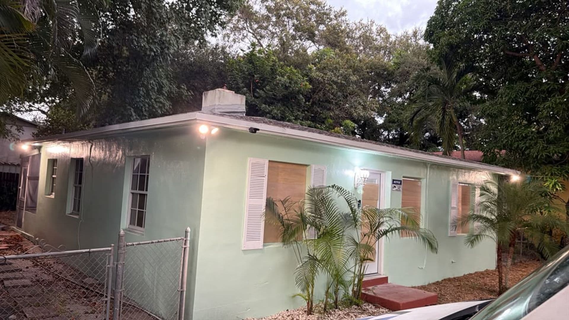 North Miami Townhome: 475 NE 164 St