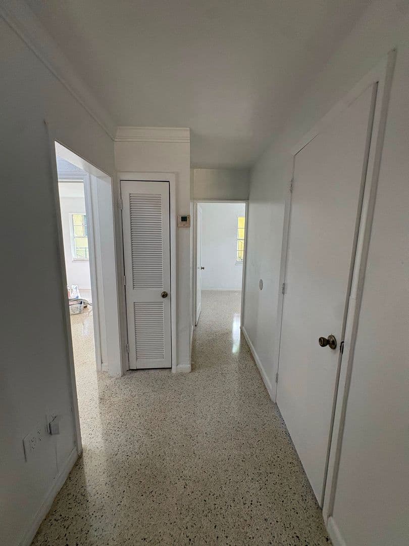 North Miami Townhome: 475 NE 164 St